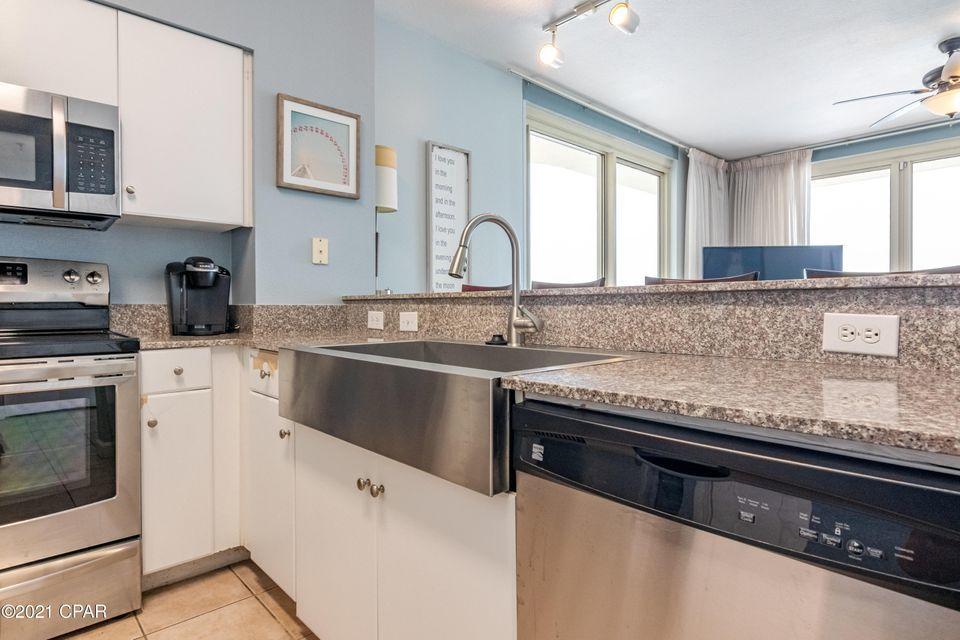 SHORES OF PANAMA - Residential