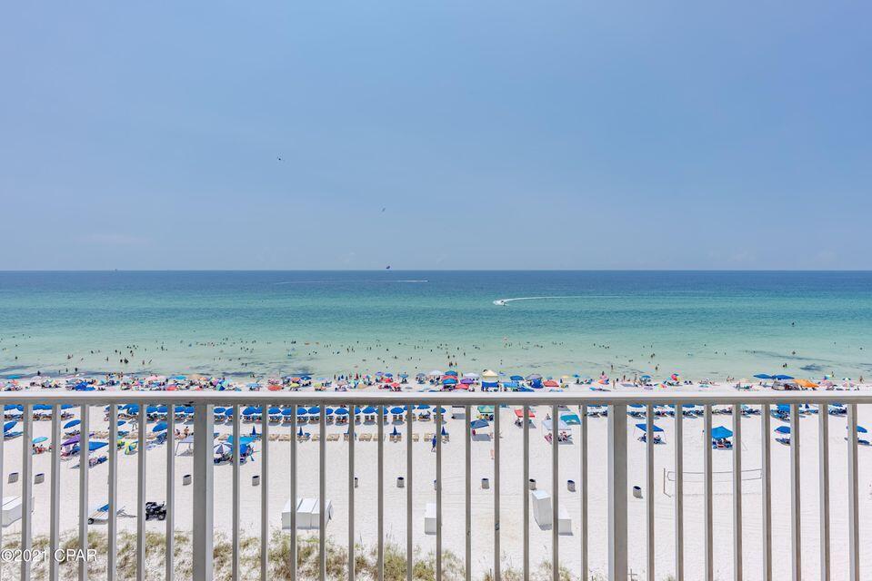 SHORES OF PANAMA - Residential