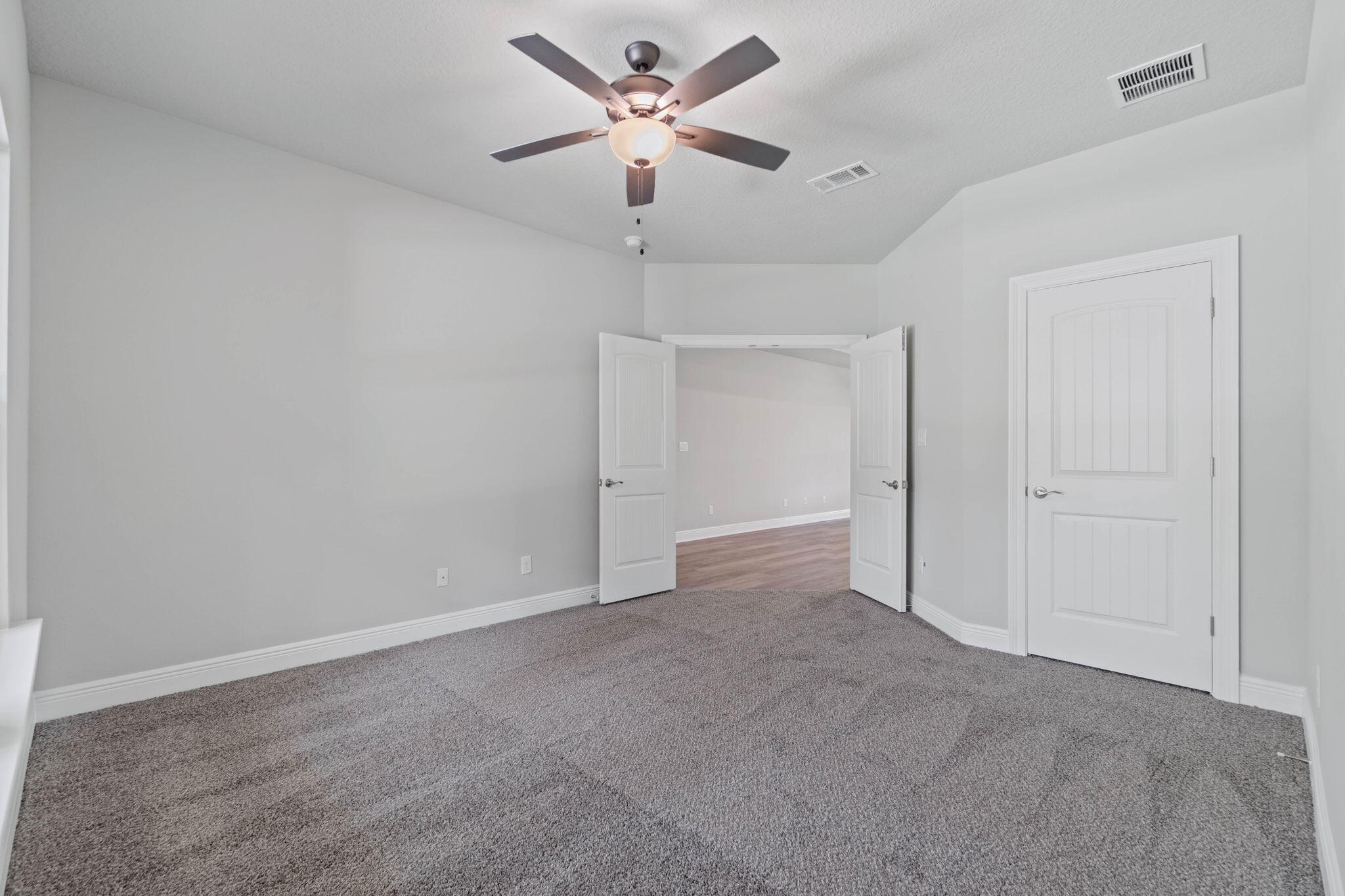 Nichols Lake Estates - Residential