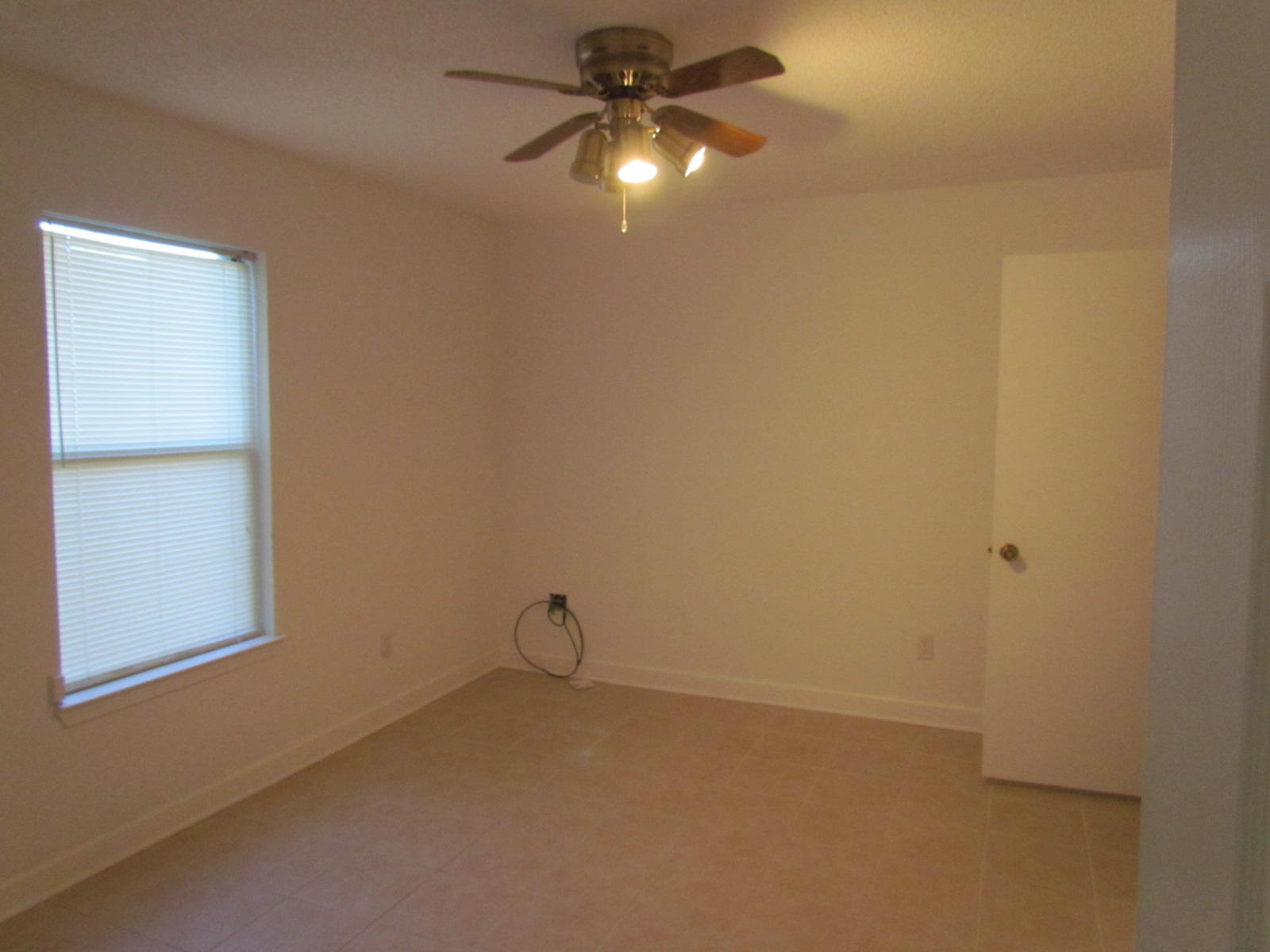 HIDDEN COVE PH 2 - Residential Lease