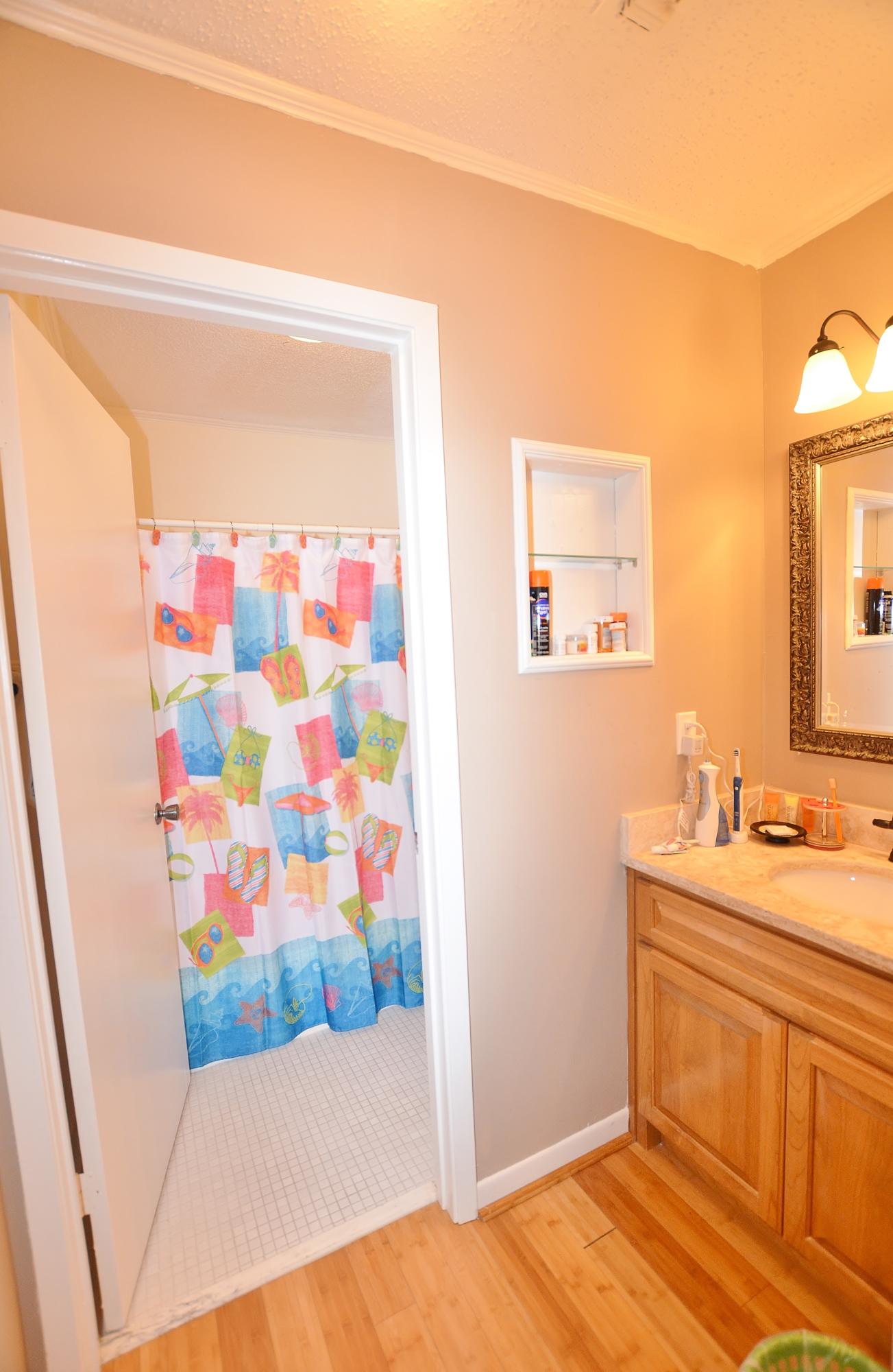 BAYOU VILLAGE CONDO PH 1 - Residential Lease