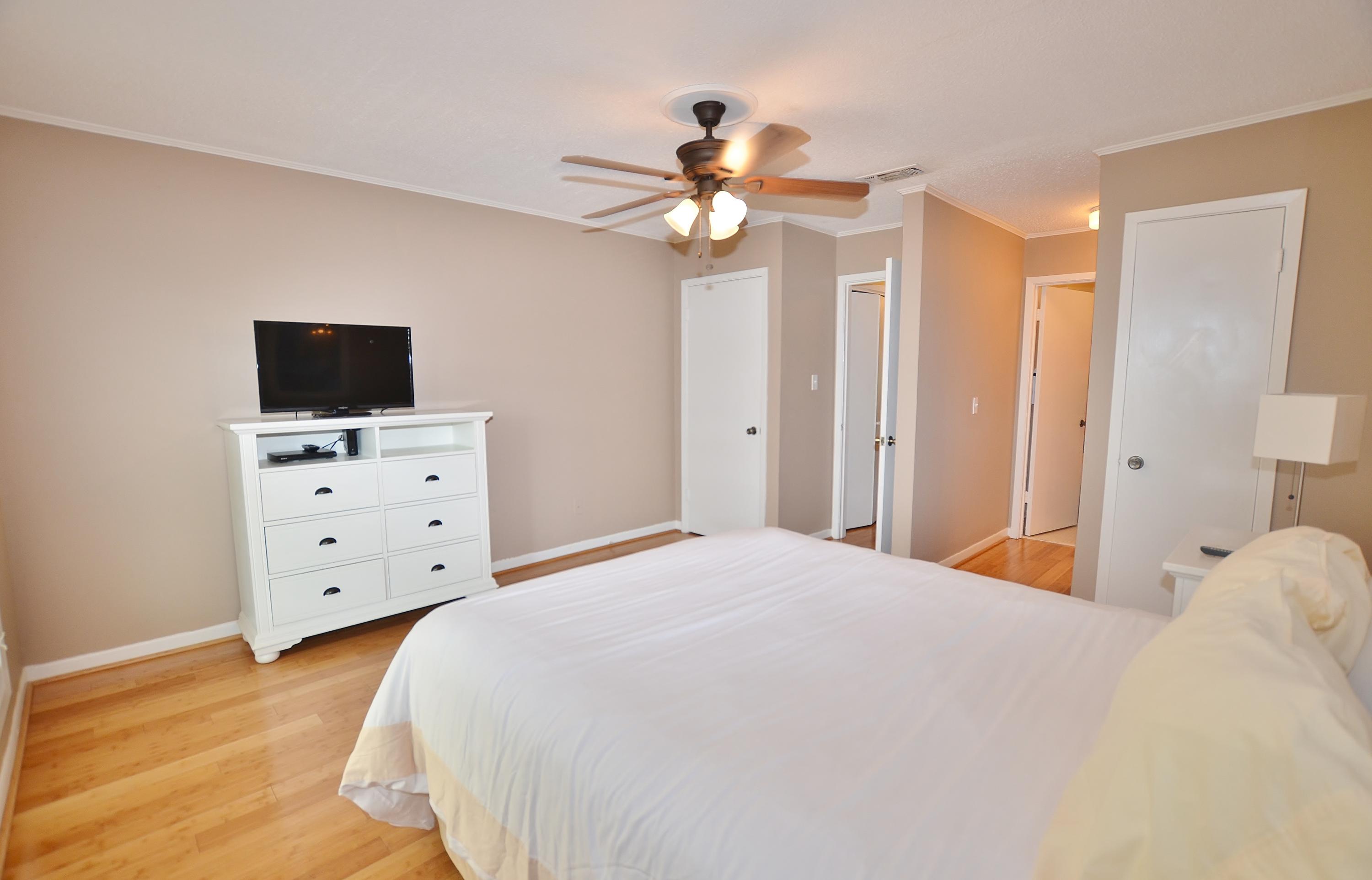 BAYOU VILLAGE CONDO PH 1 - Residential Lease