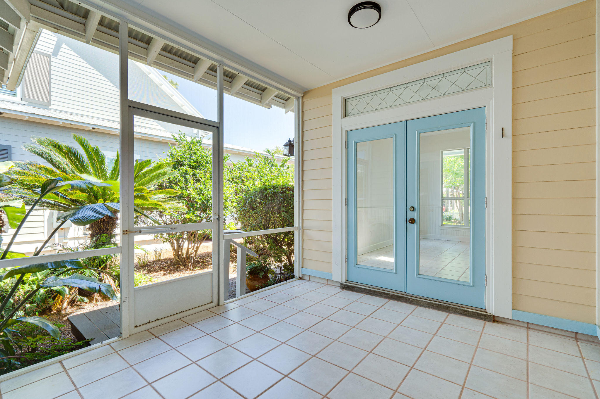 CRYSTAL LAKE AT SANDESTIN - Residential