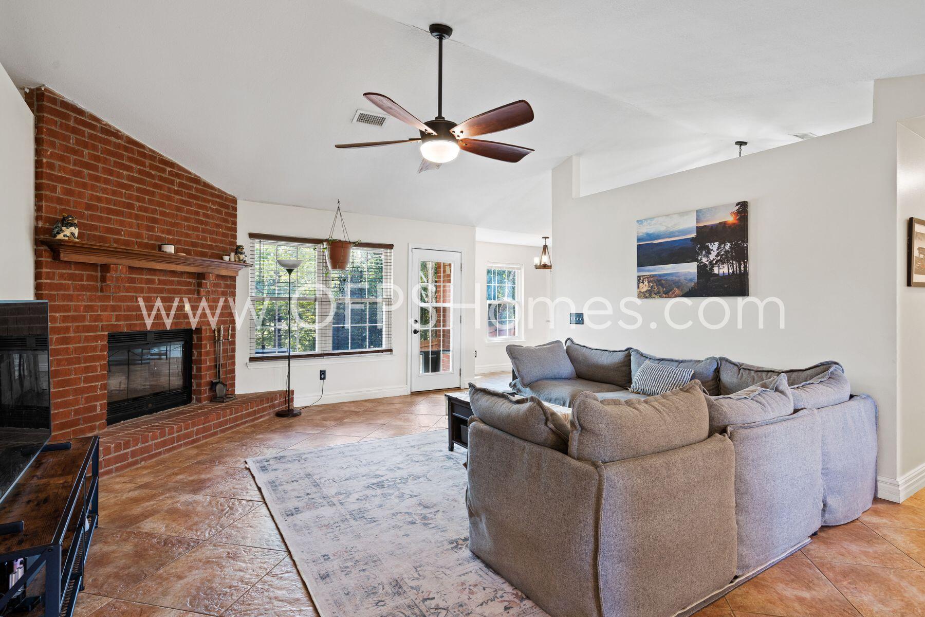 CHEROKEE BEND S/D PH 2 - Residential Lease