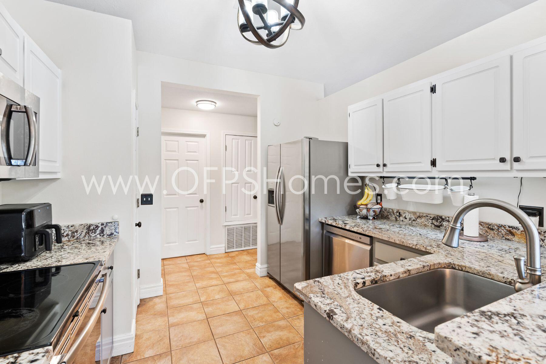 CHEROKEE BEND S/D PH 2 - Residential Lease