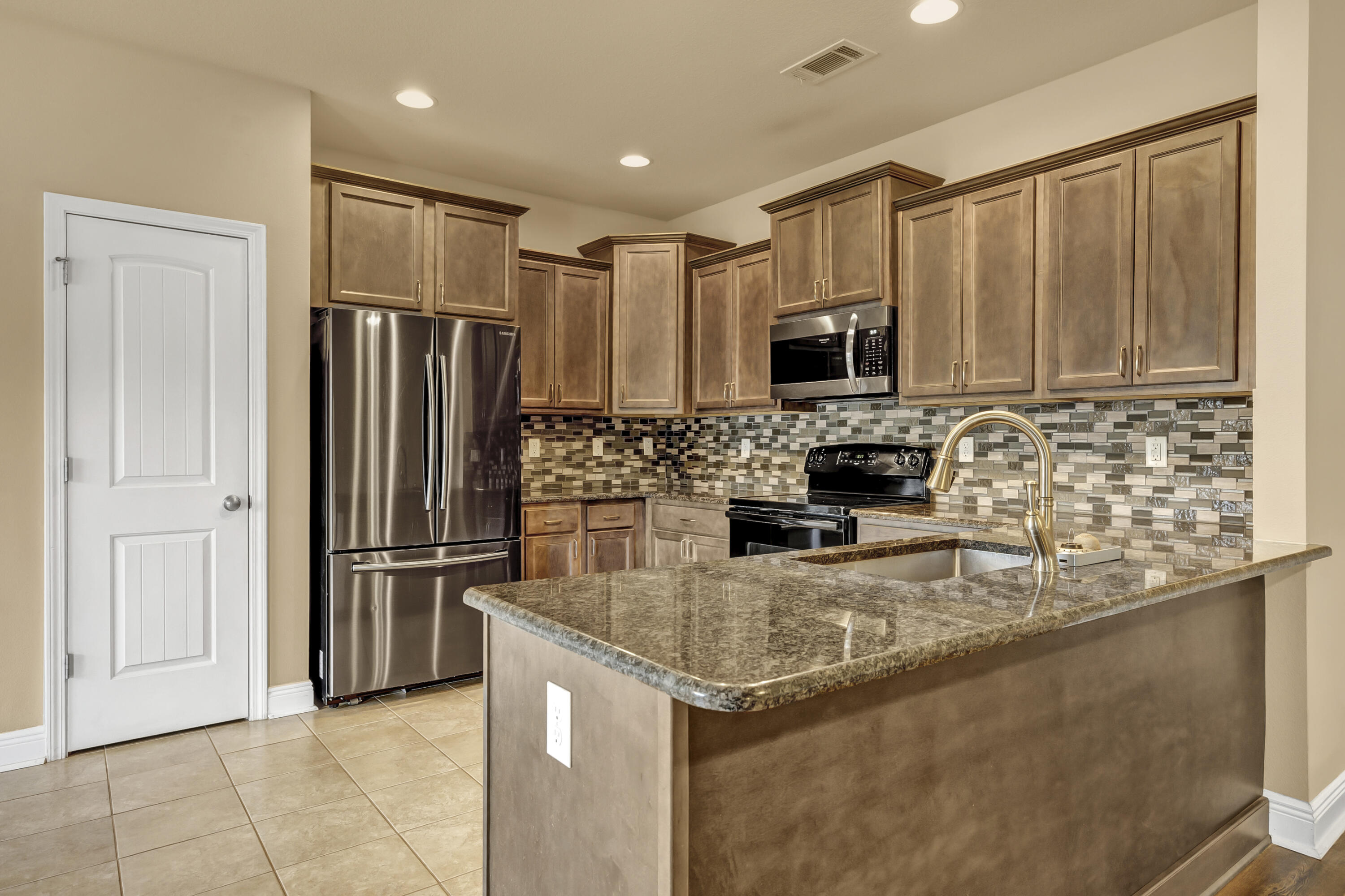 AUTUMN WOODS - Residential