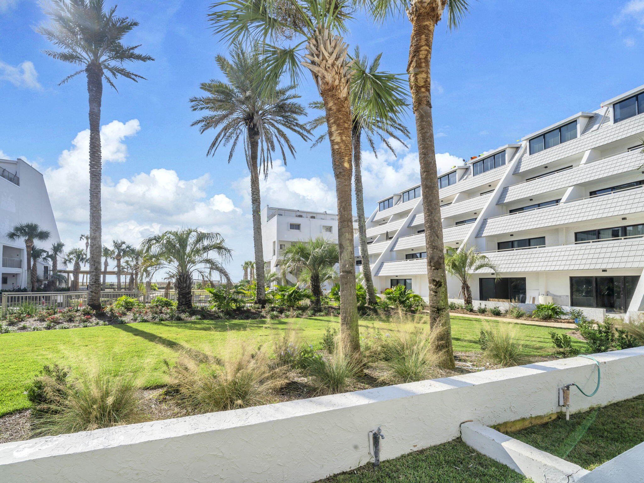 AEGEAN CONDO - Residential