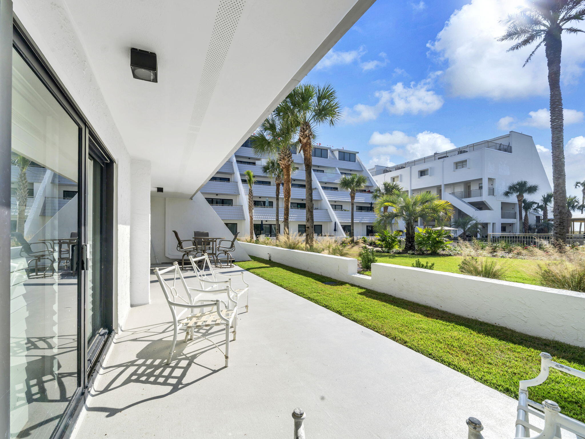 AEGEAN CONDO - Residential