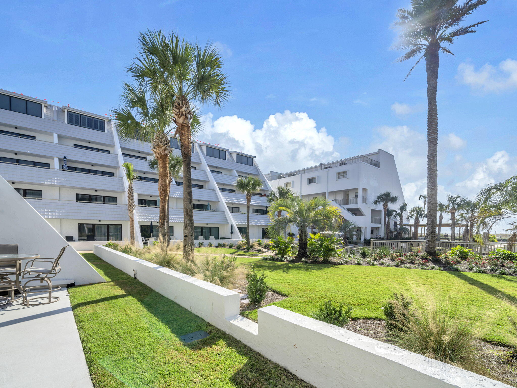 AEGEAN CONDO - Residential