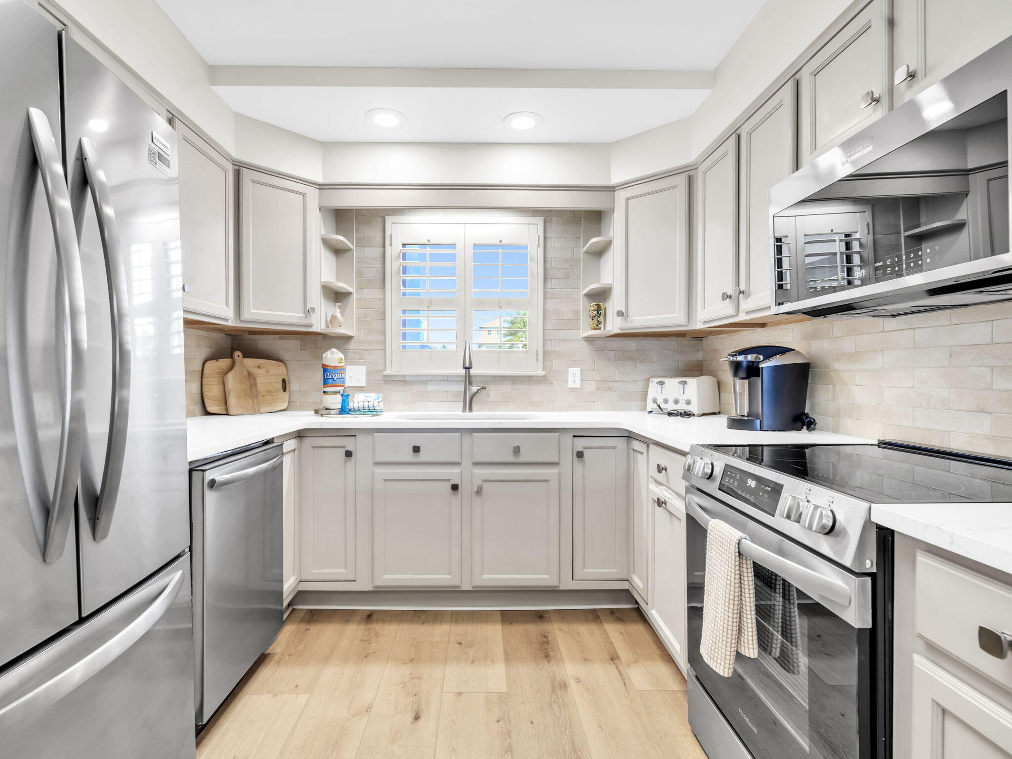 AEGEAN CONDO - Residential