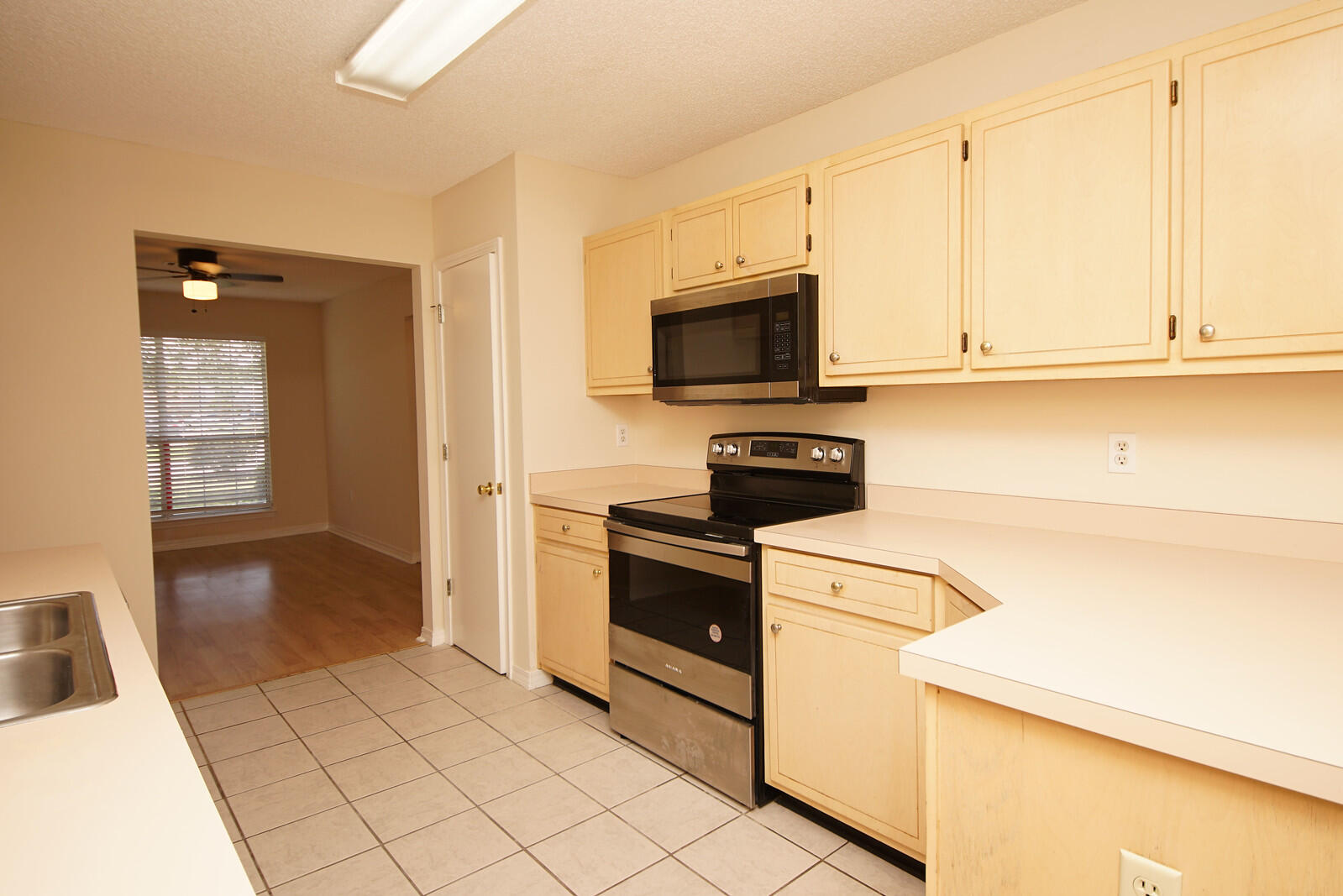 SANDY RIDGE ESTATES - Residential