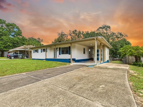 336 Illinois Avenue Valparaiso FL 32580