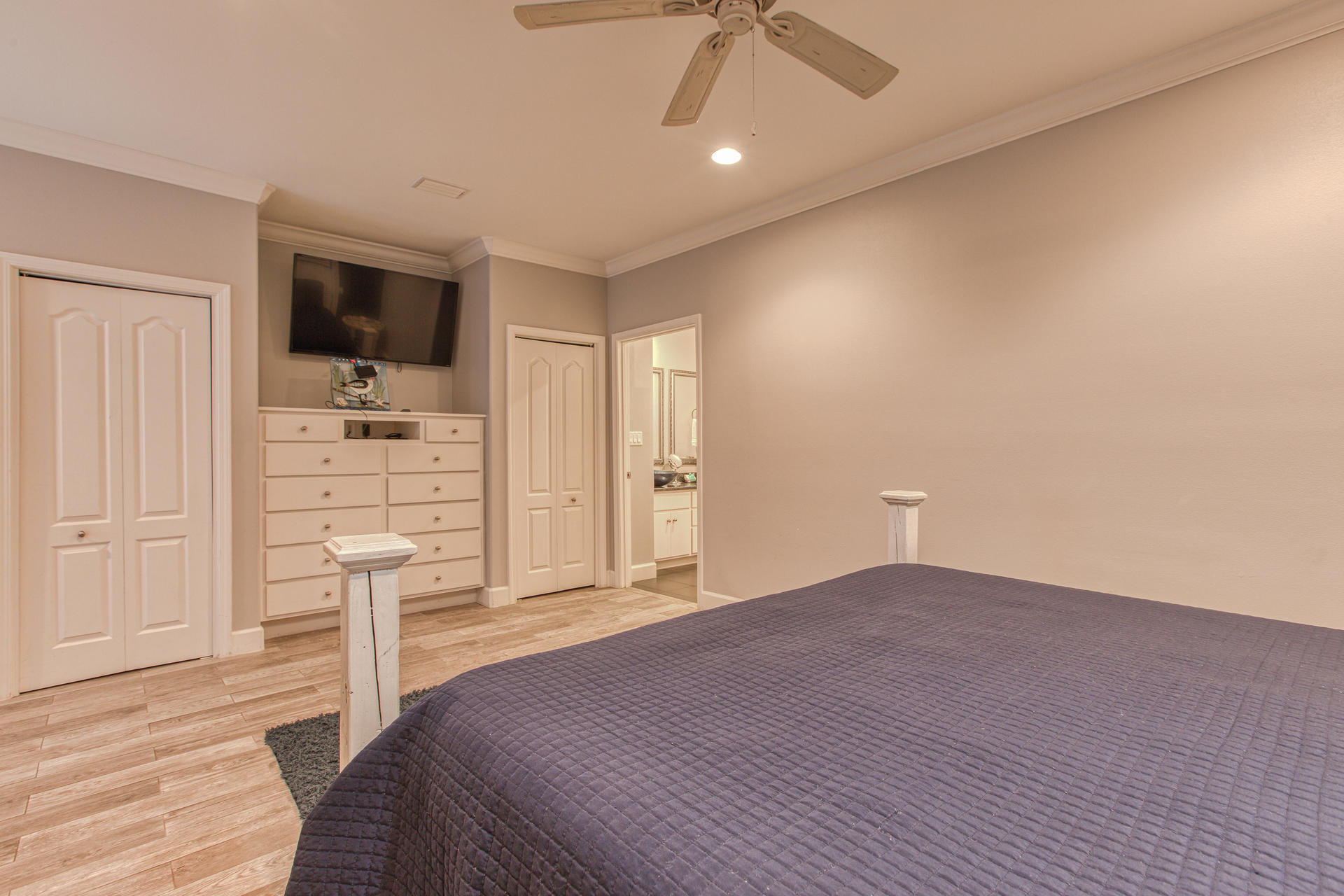 CRYSTAL BEACH - Residential