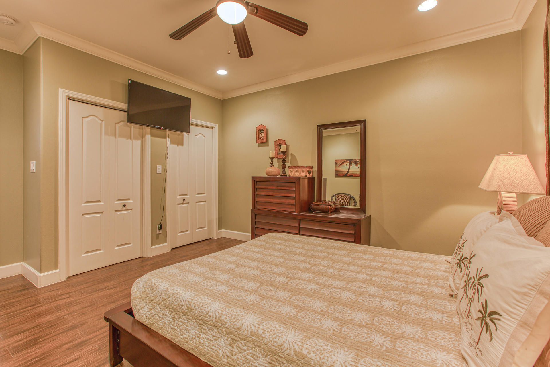 CRYSTAL BEACH - Residential