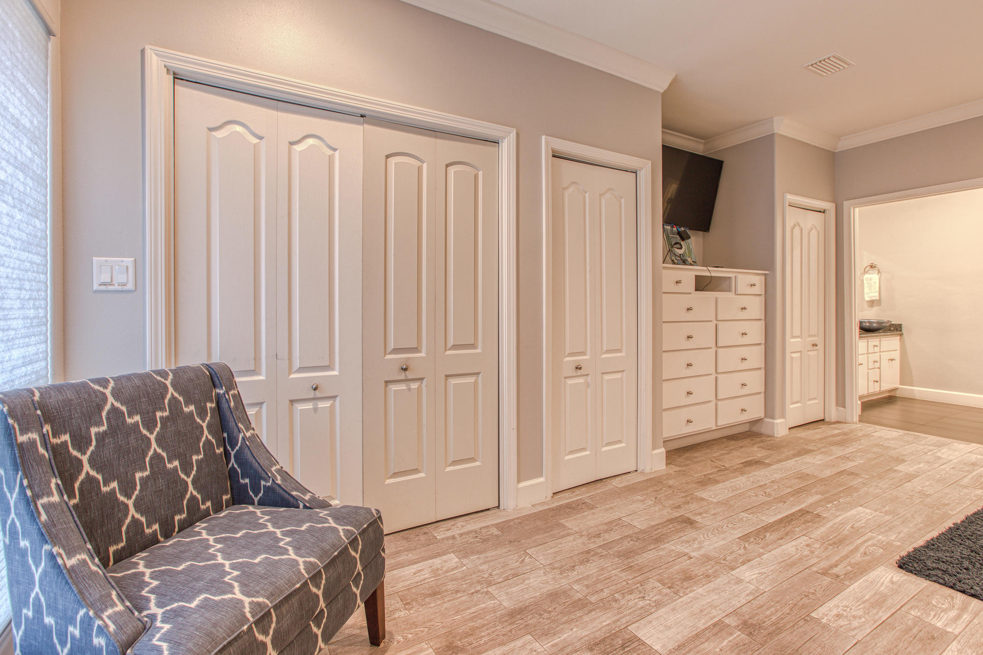 CRYSTAL BEACH - Residential