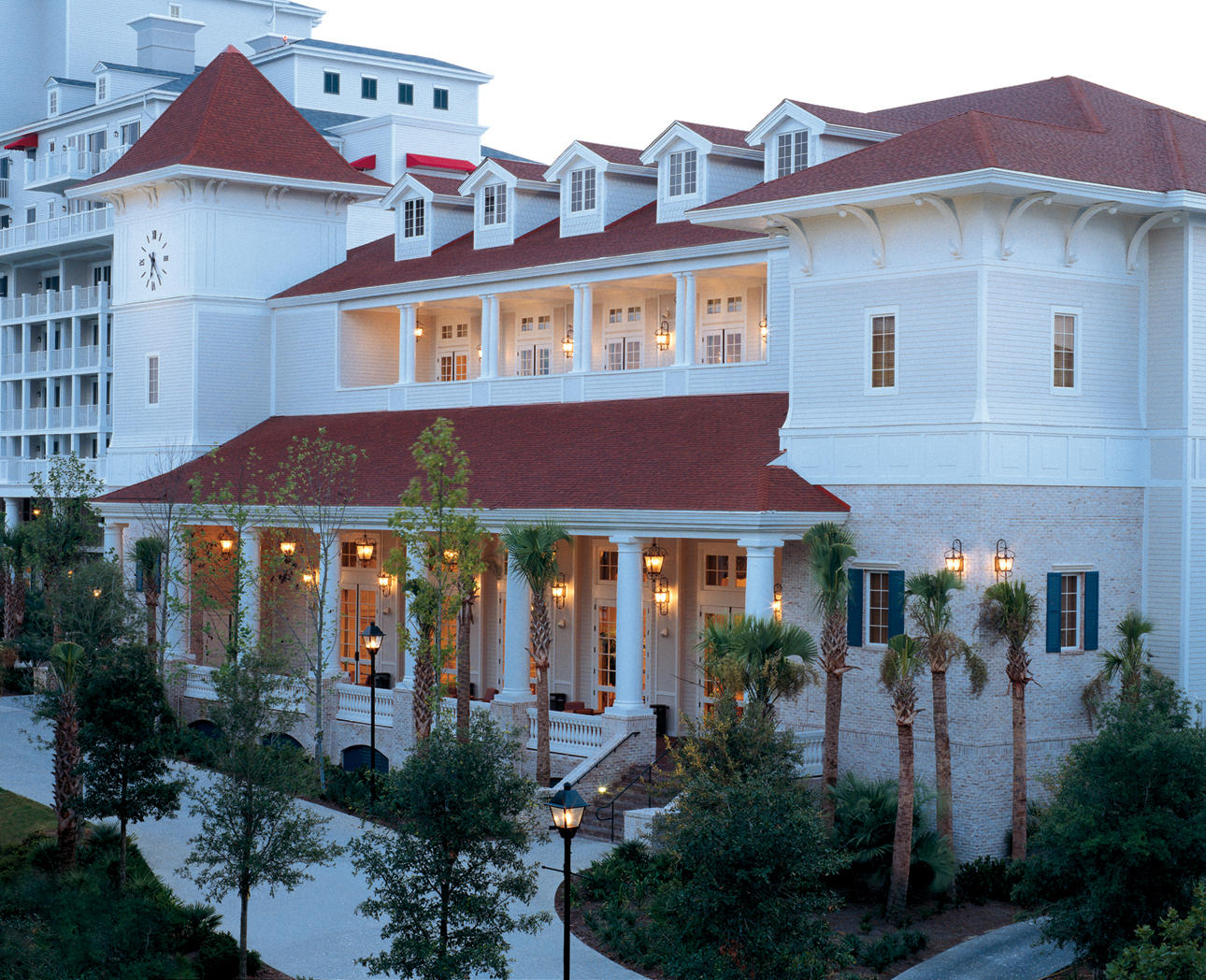 BUNGALOS AT SANDESTIN - Residential