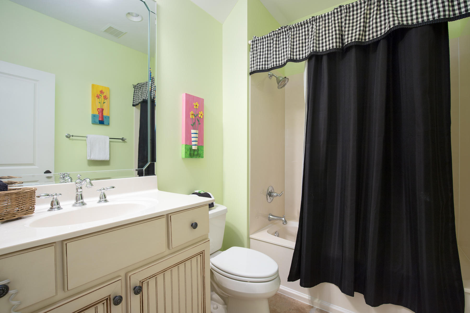 BUNGALOS AT SANDESTIN - Residential