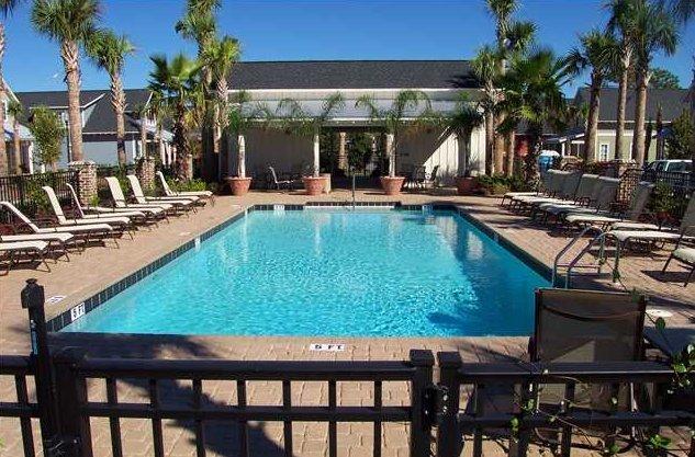 BUNGALOS AT SANDESTIN - Residential