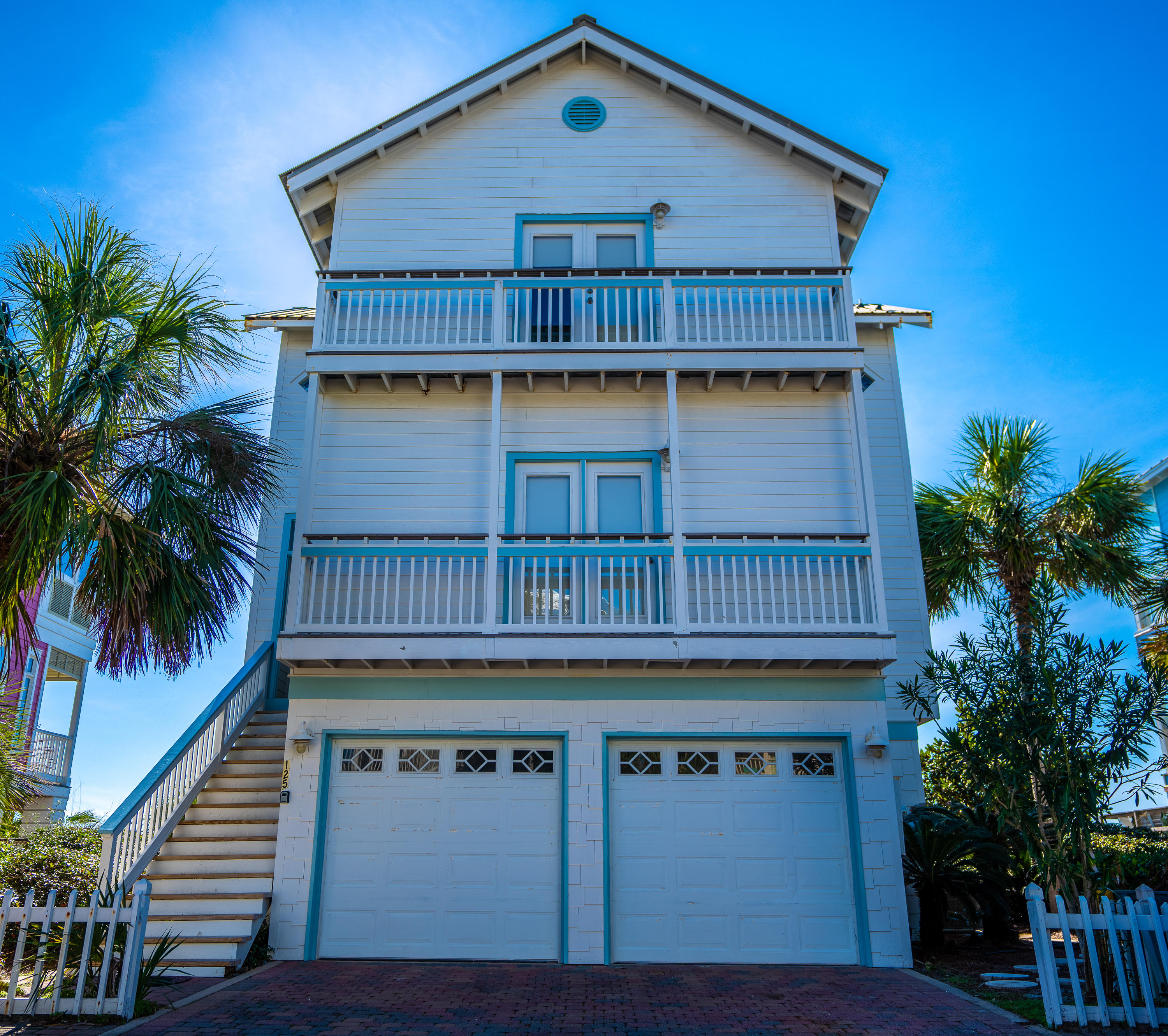 SUNRISE BEACH - Residential