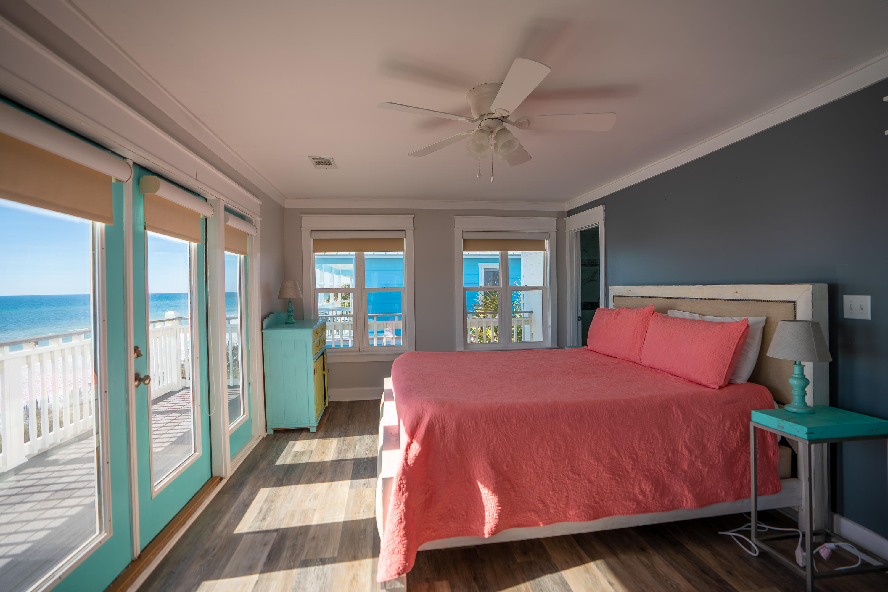 SUNRISE BEACH - Residential