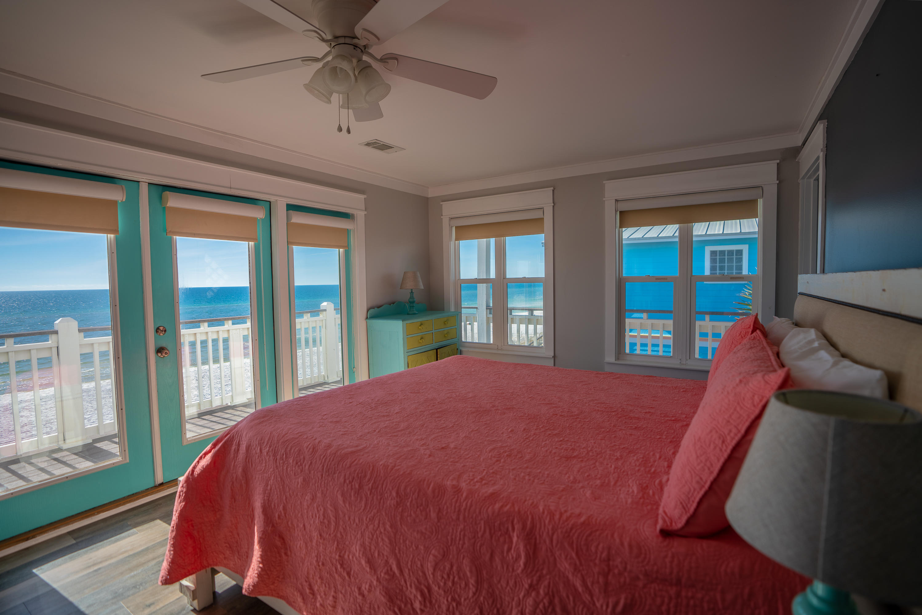 SUNRISE BEACH - Residential
