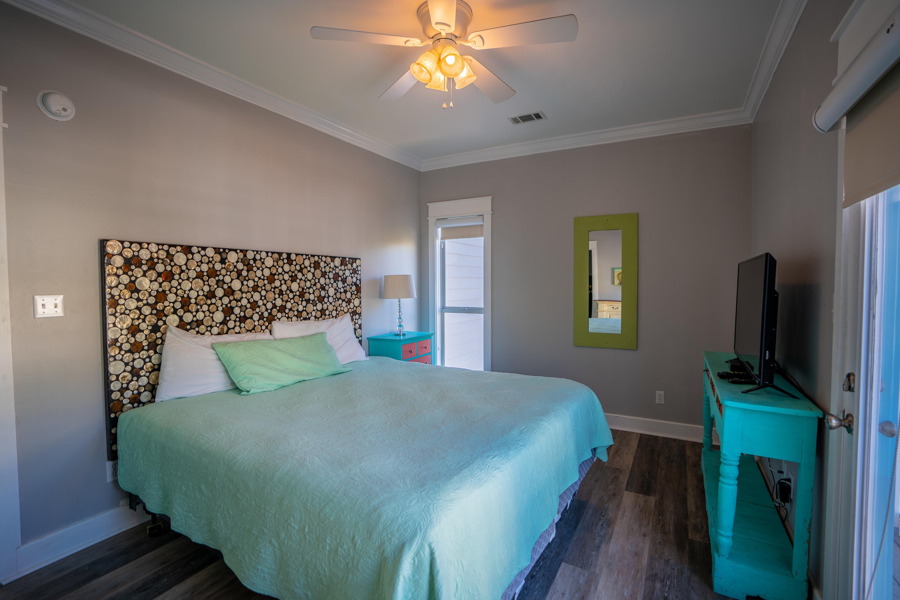 SUNRISE BEACH - Residential
