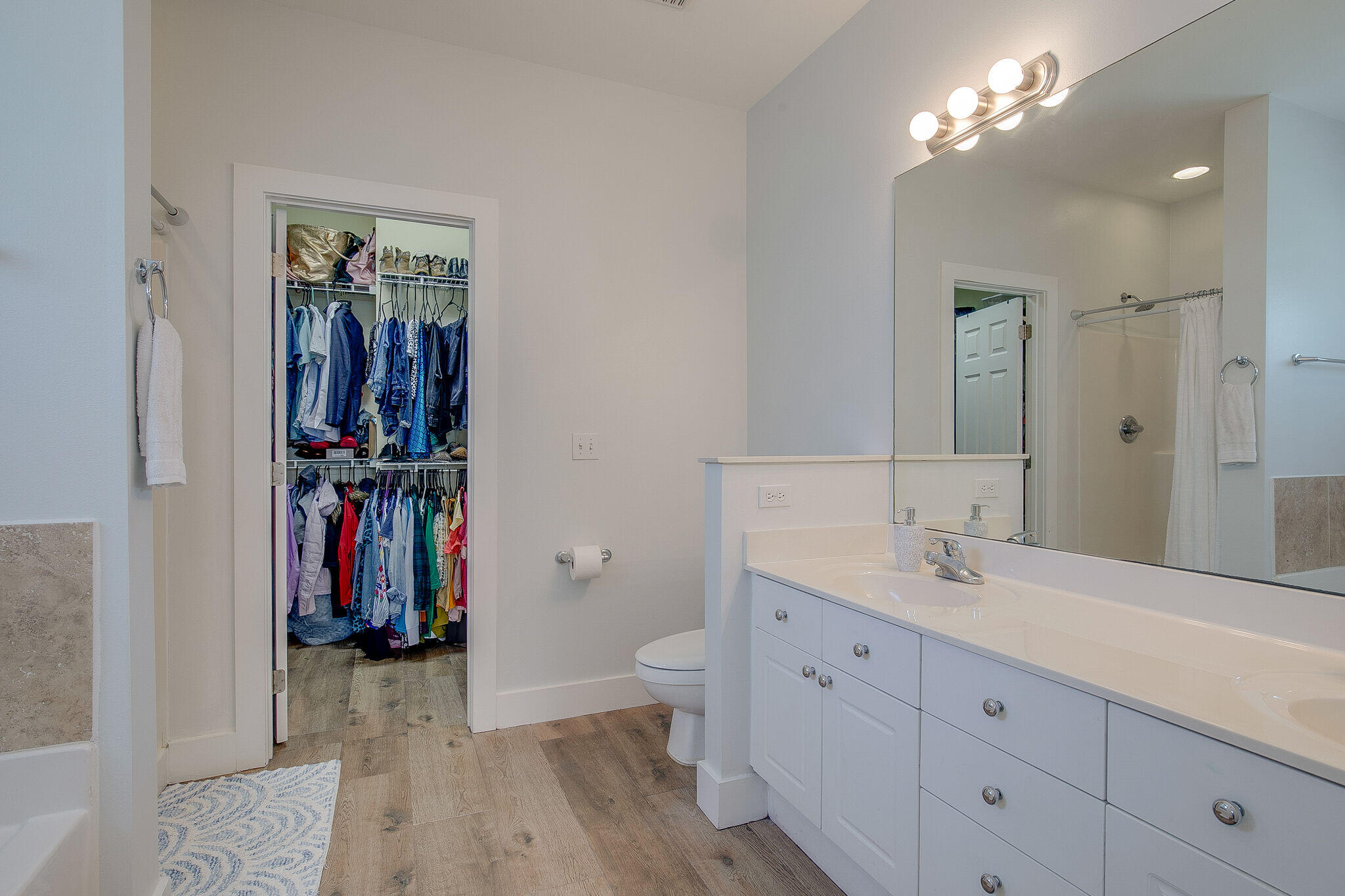 SHORTLINE LAKE ESTATES - Residential