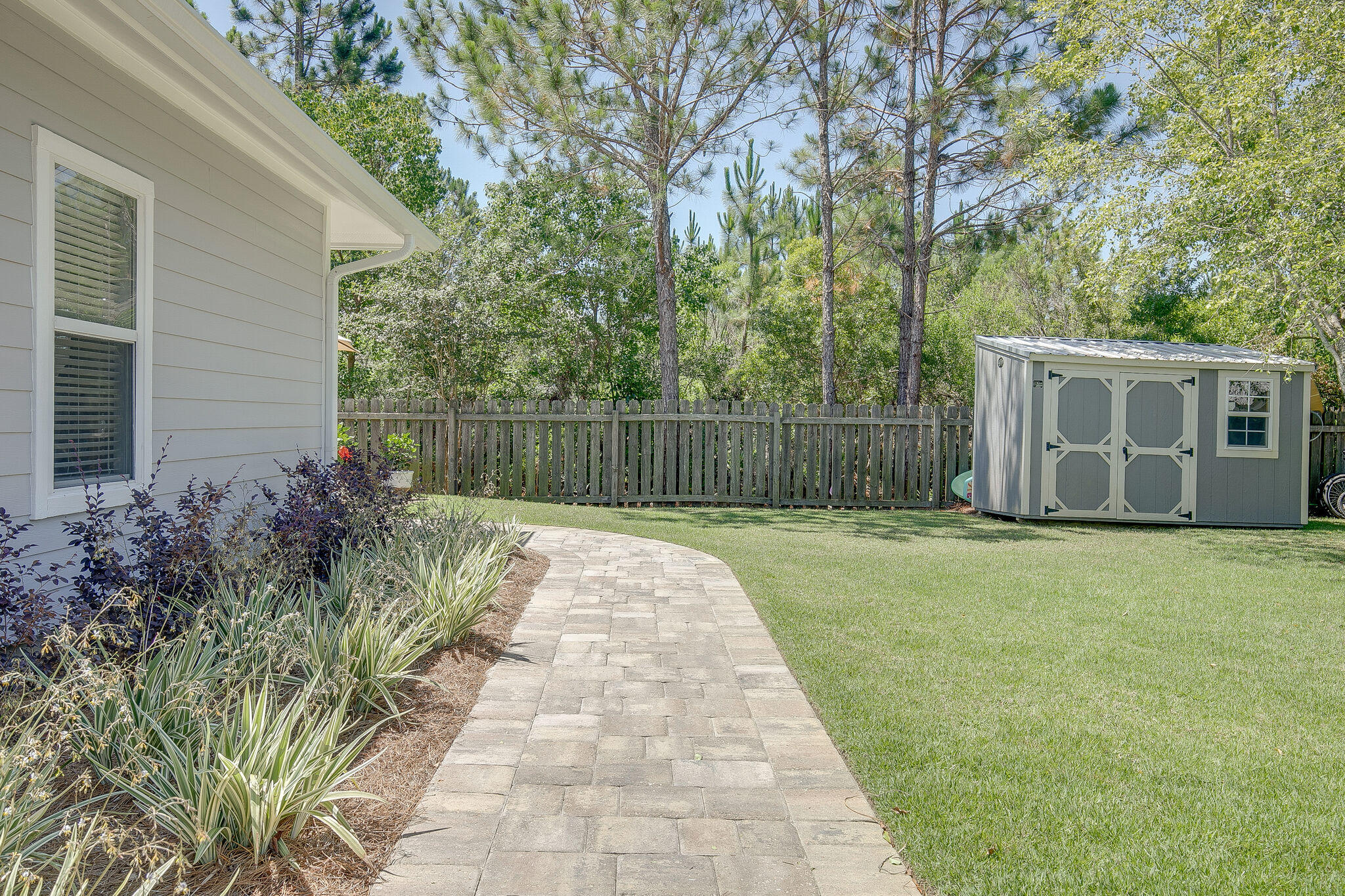 SHORTLINE LAKE ESTATES - Residential