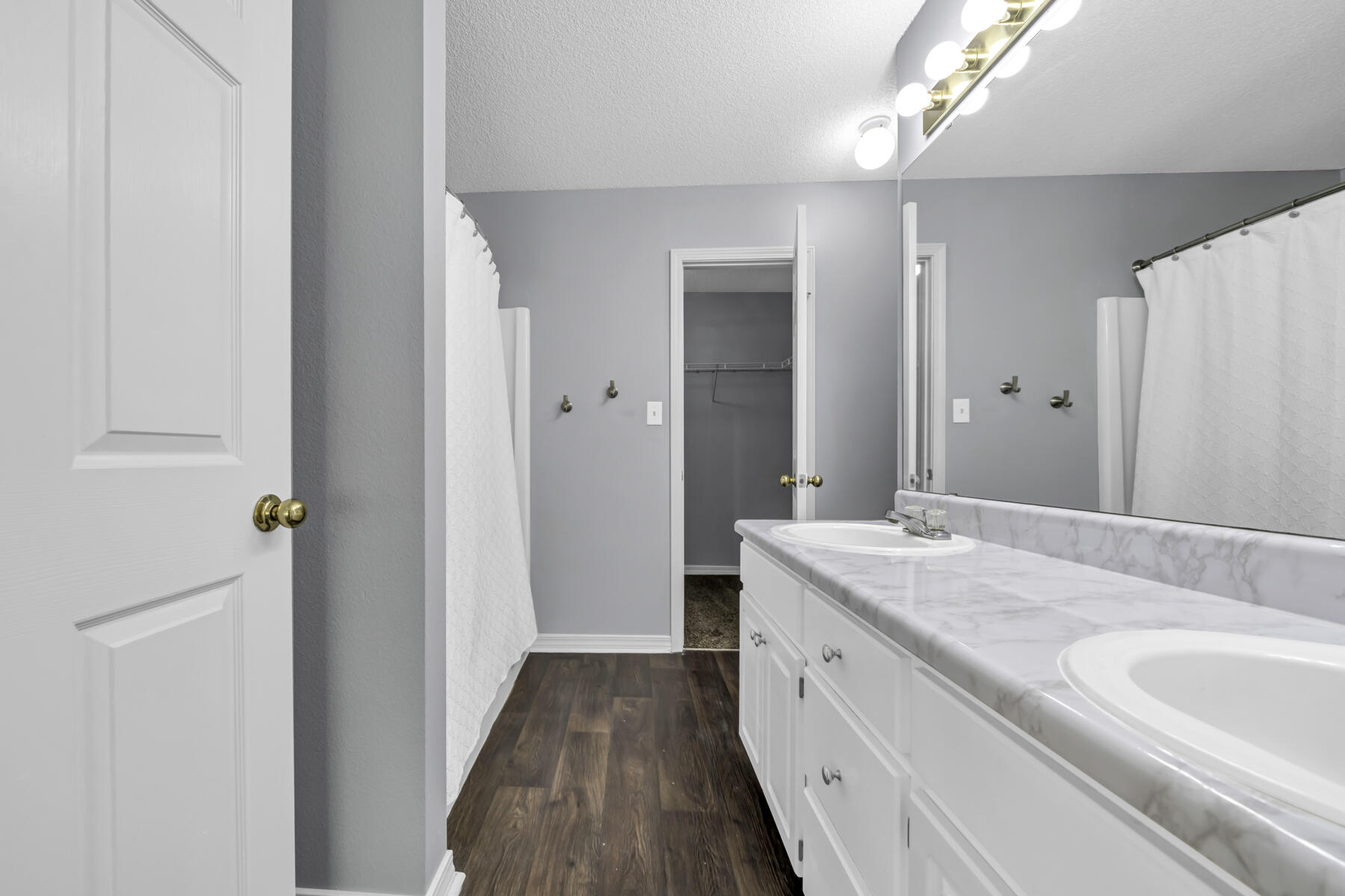 EMERALD VILLAGE S/D - Residential