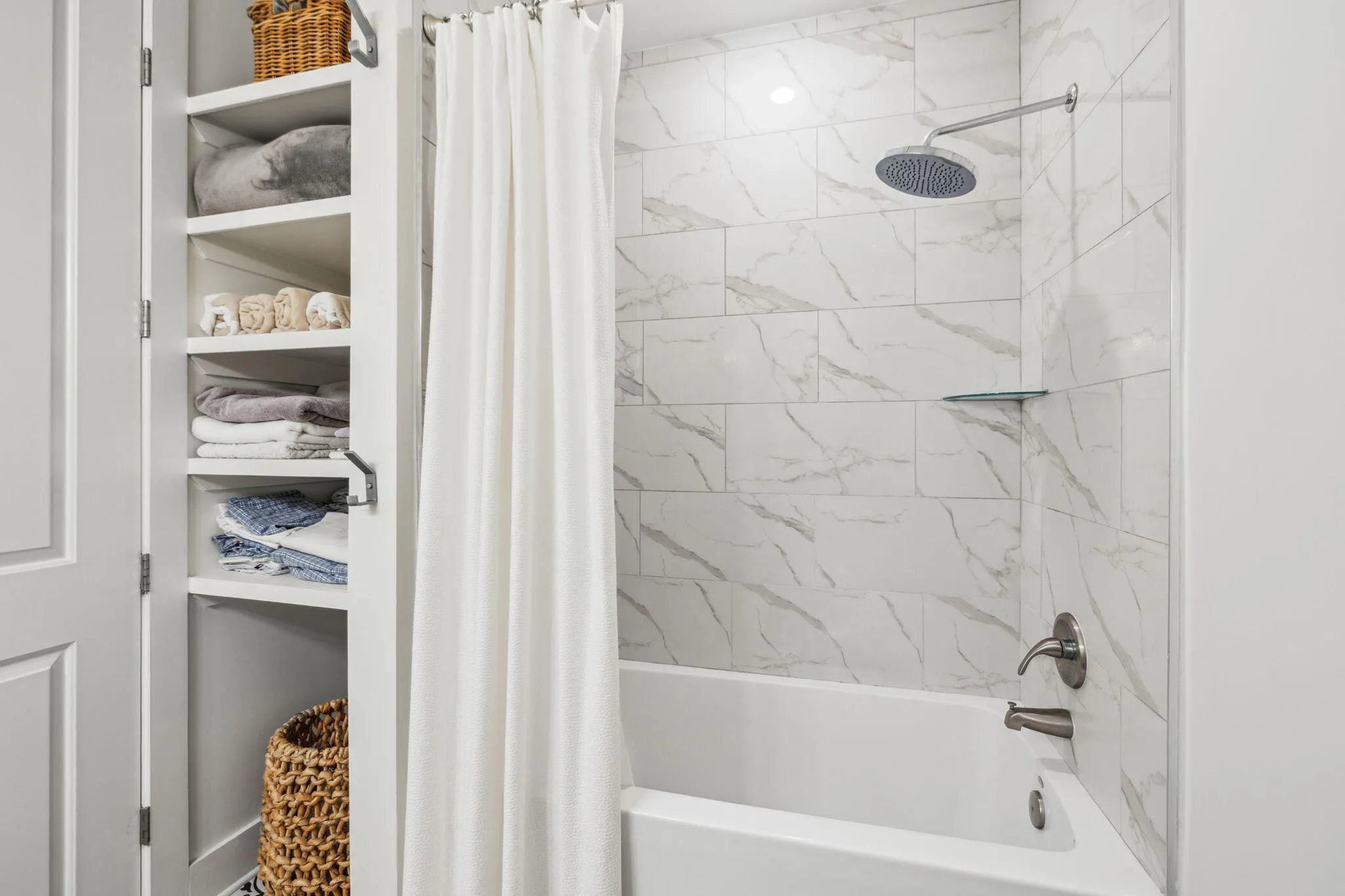 Santa Rosa Beach, Florida 32459, United States, 2 Bedrooms Bedrooms, ,2 BathroomsBathrooms,Residential,Active,88977