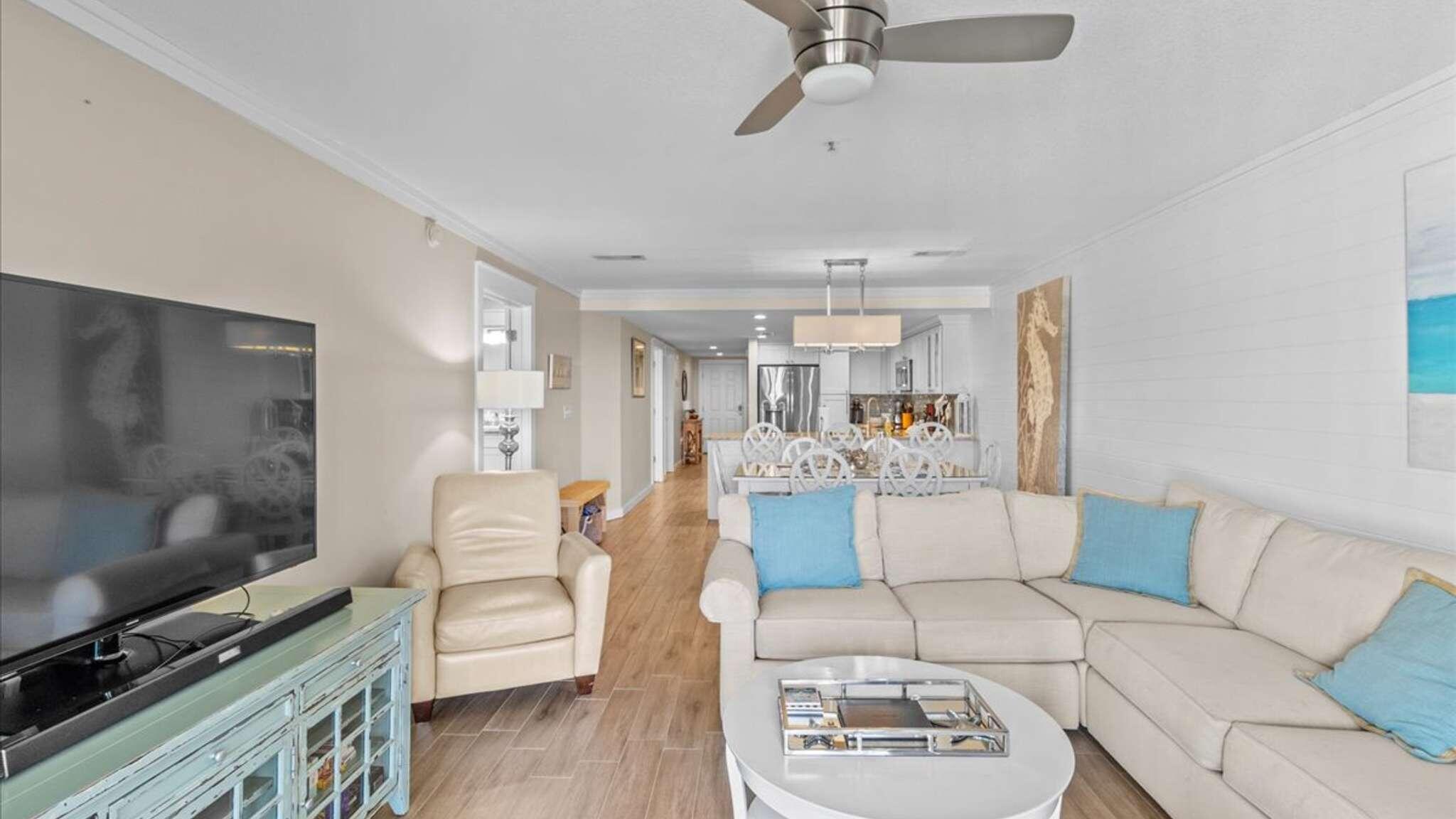 AMALFI COAST RESORT - Residential Lease