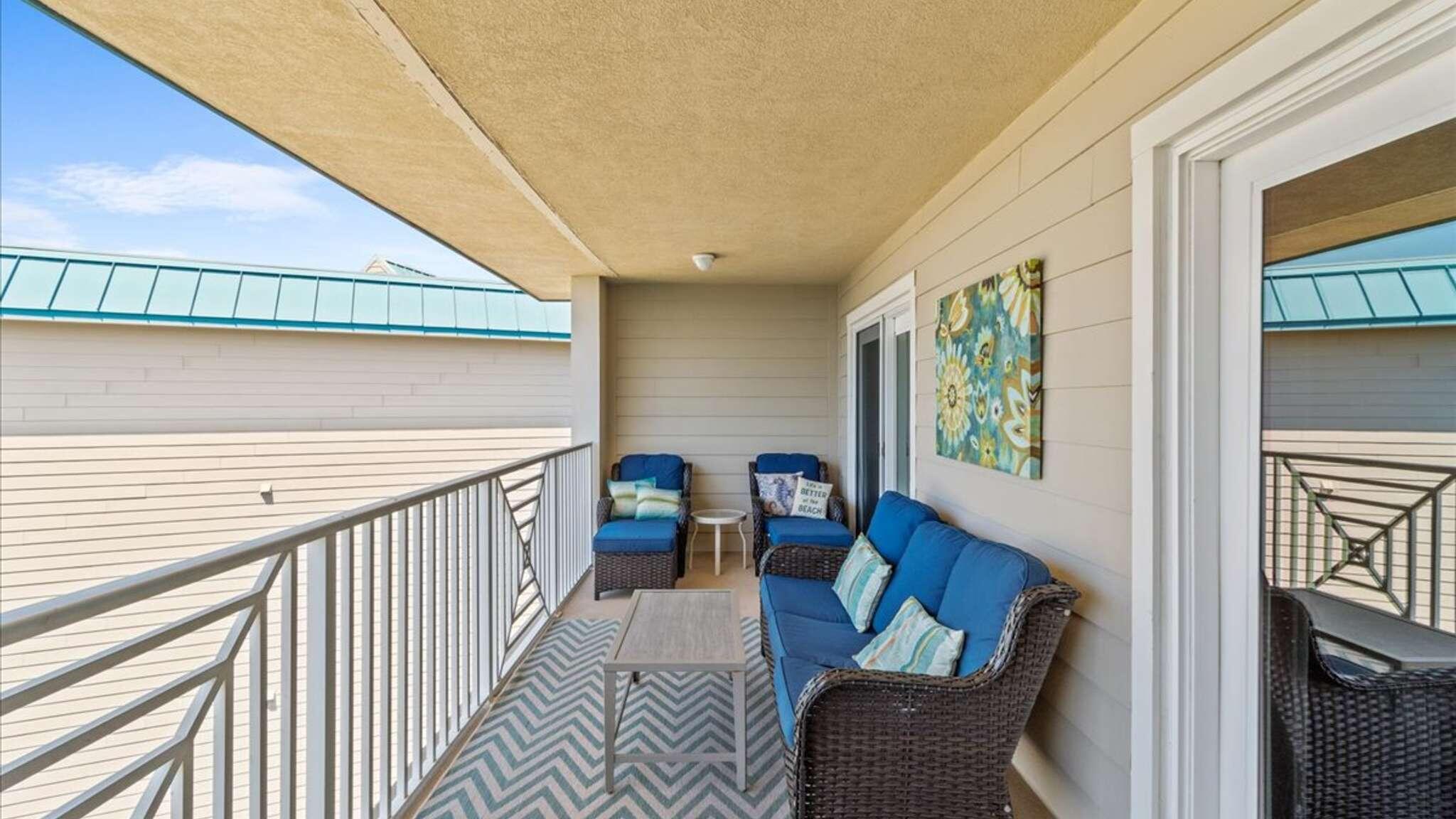 AMALFI COAST RESORT - Residential Lease
