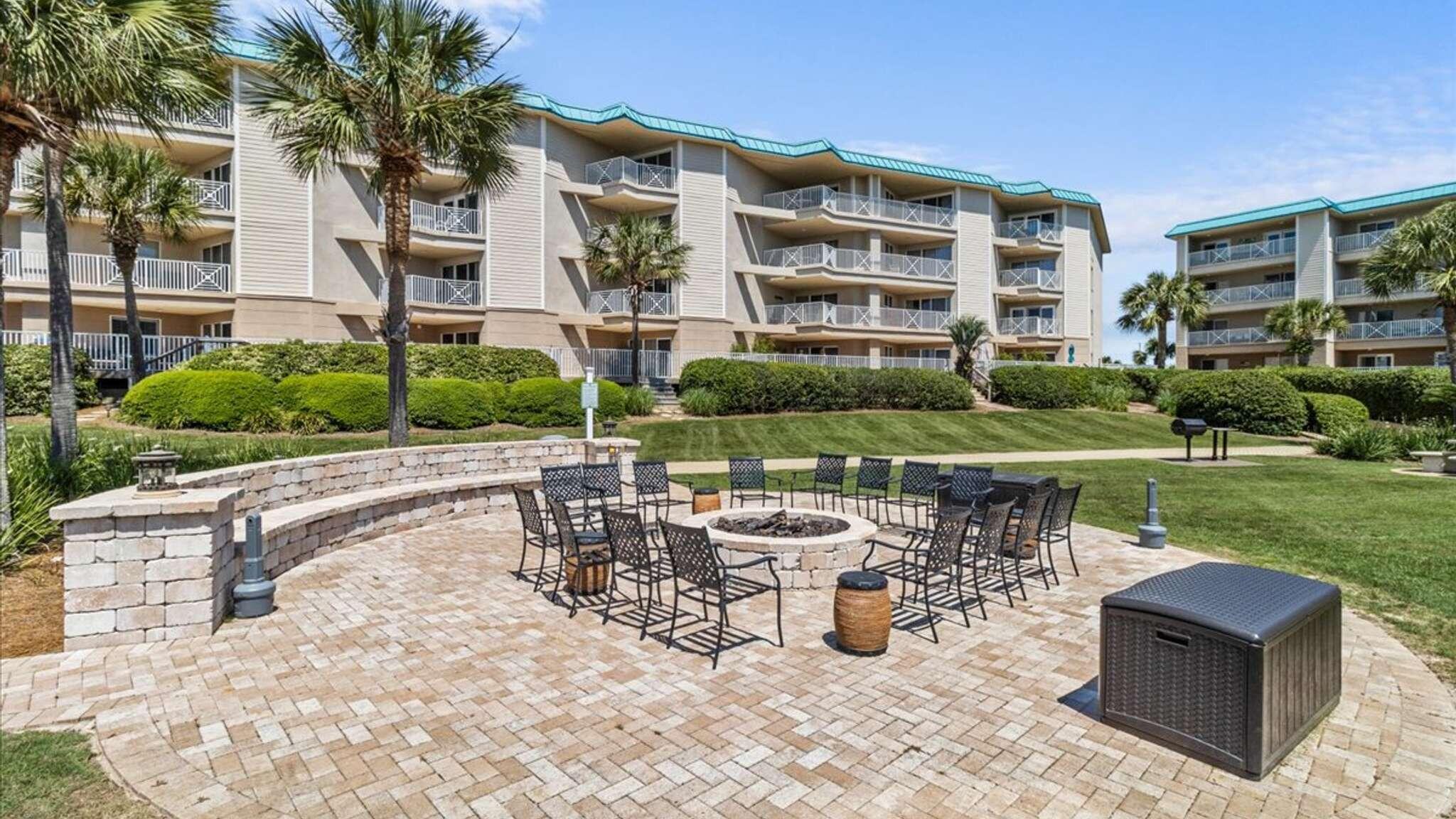AMALFI COAST RESORT - Residential Lease