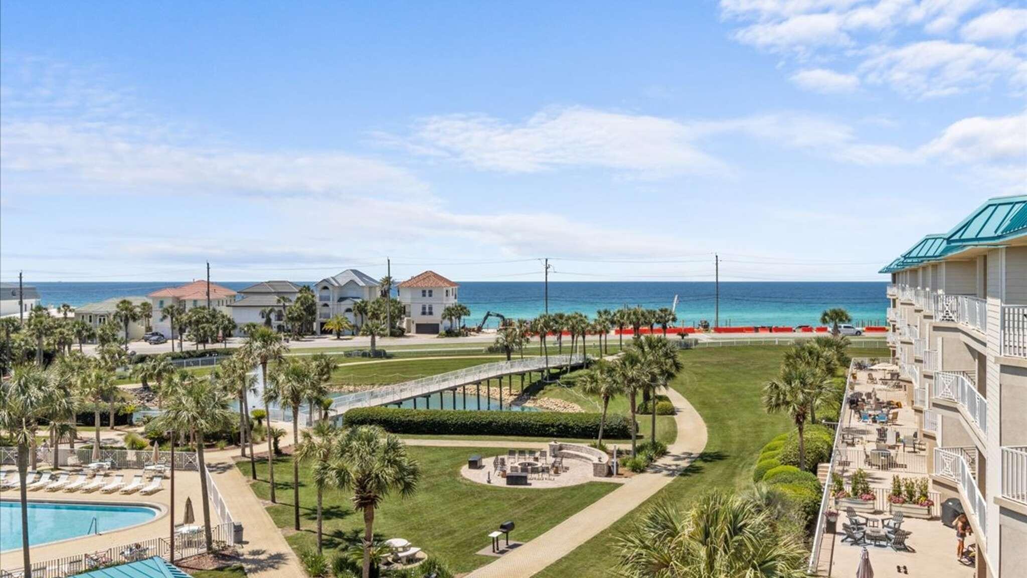 AMALFI COAST RESORT - Residential Lease