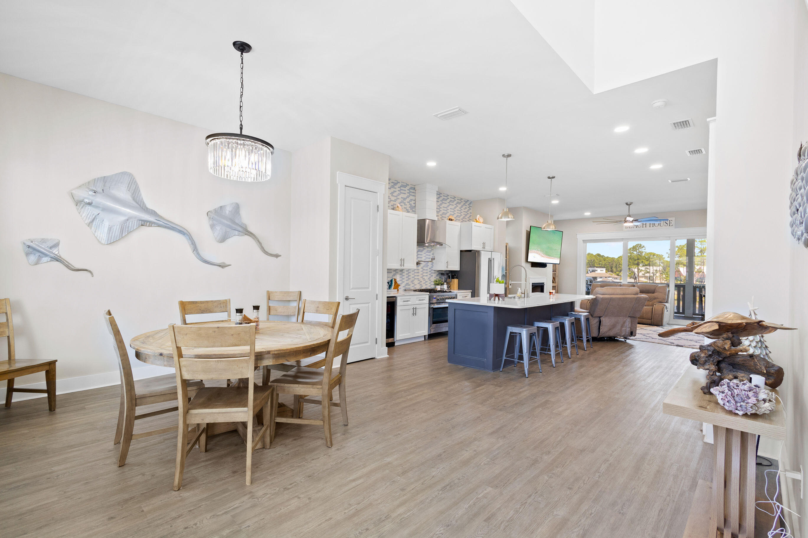 TURTLE COVE - Residential