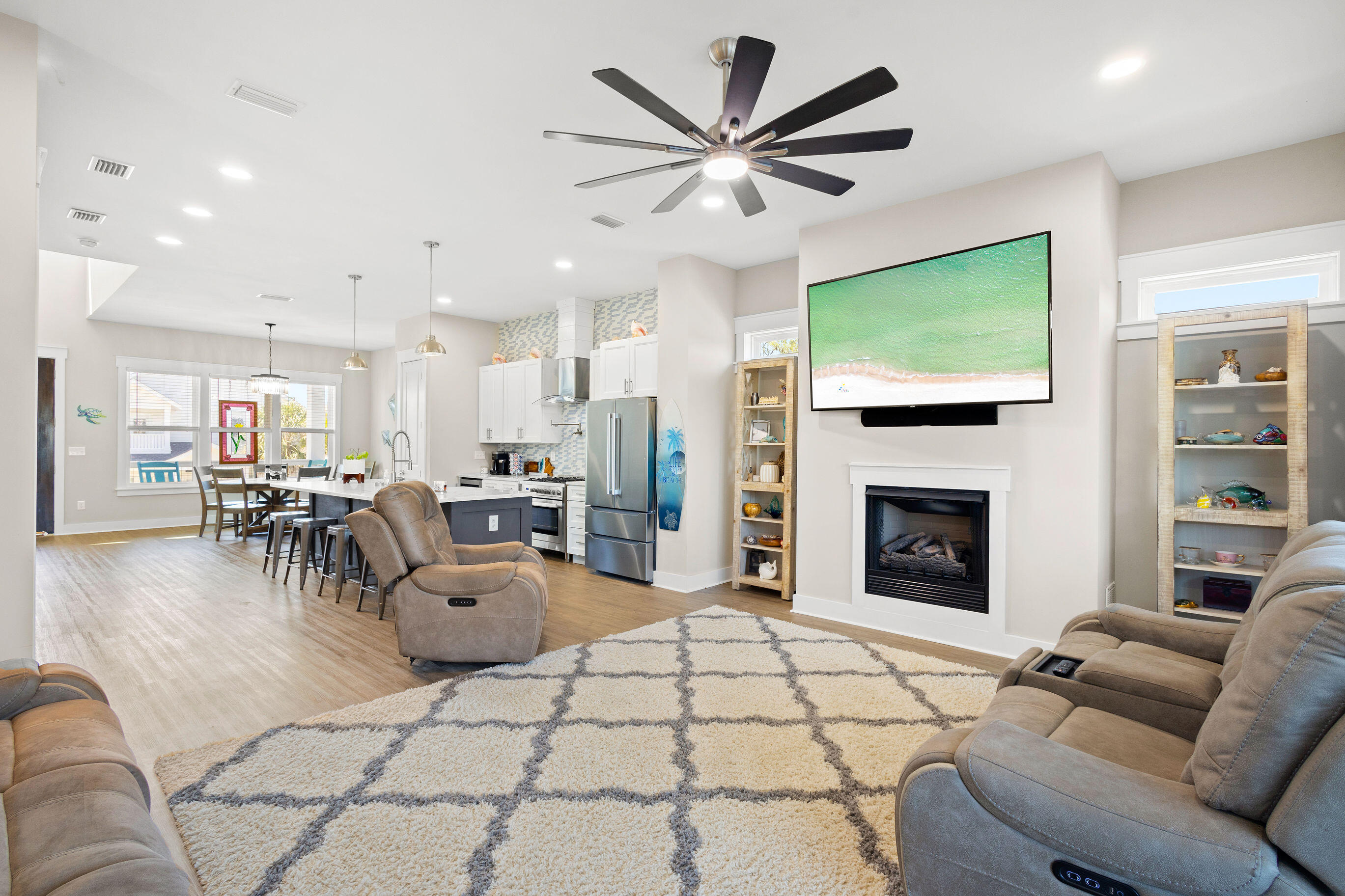 TURTLE COVE - Residential