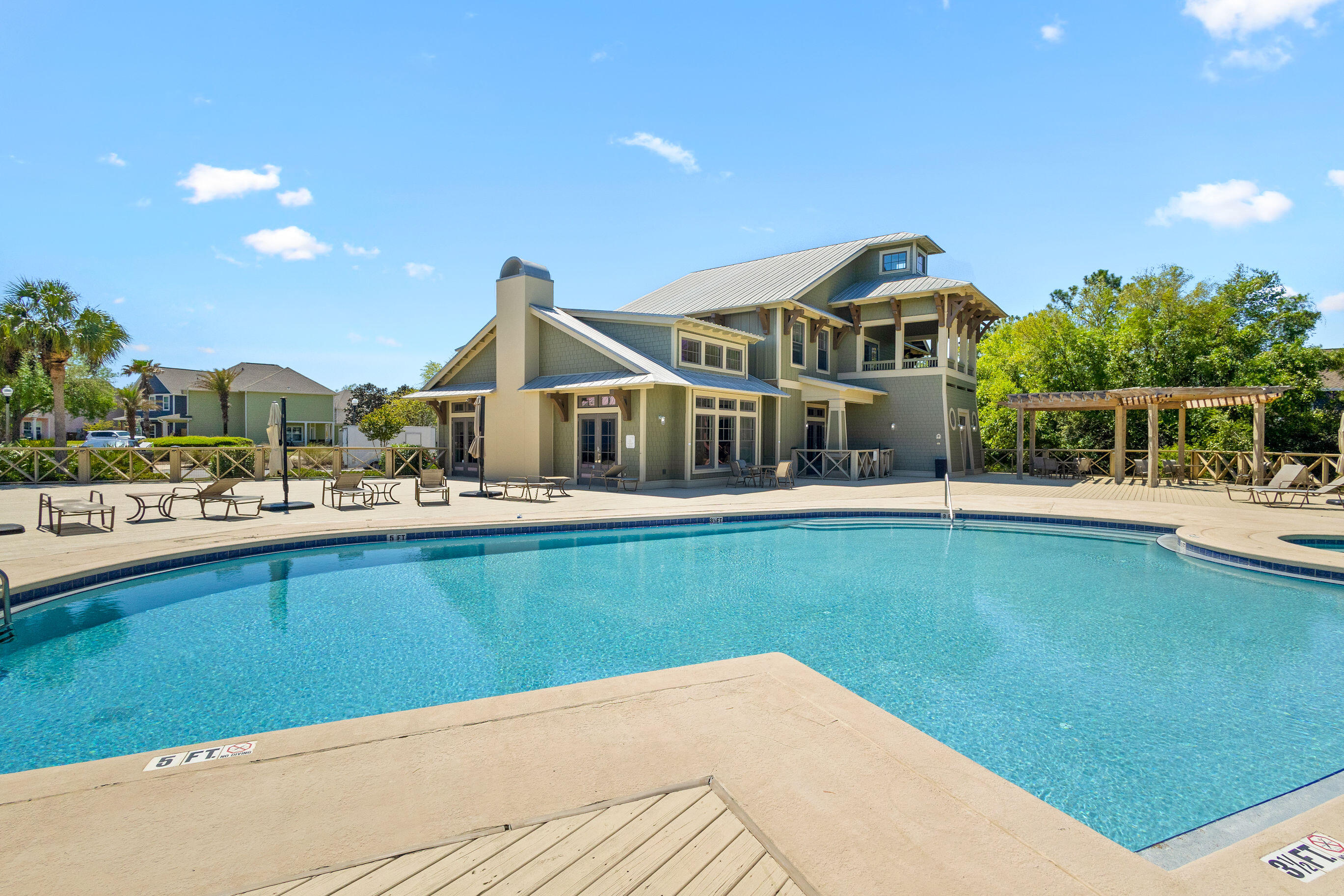 TURTLE COVE - Residential