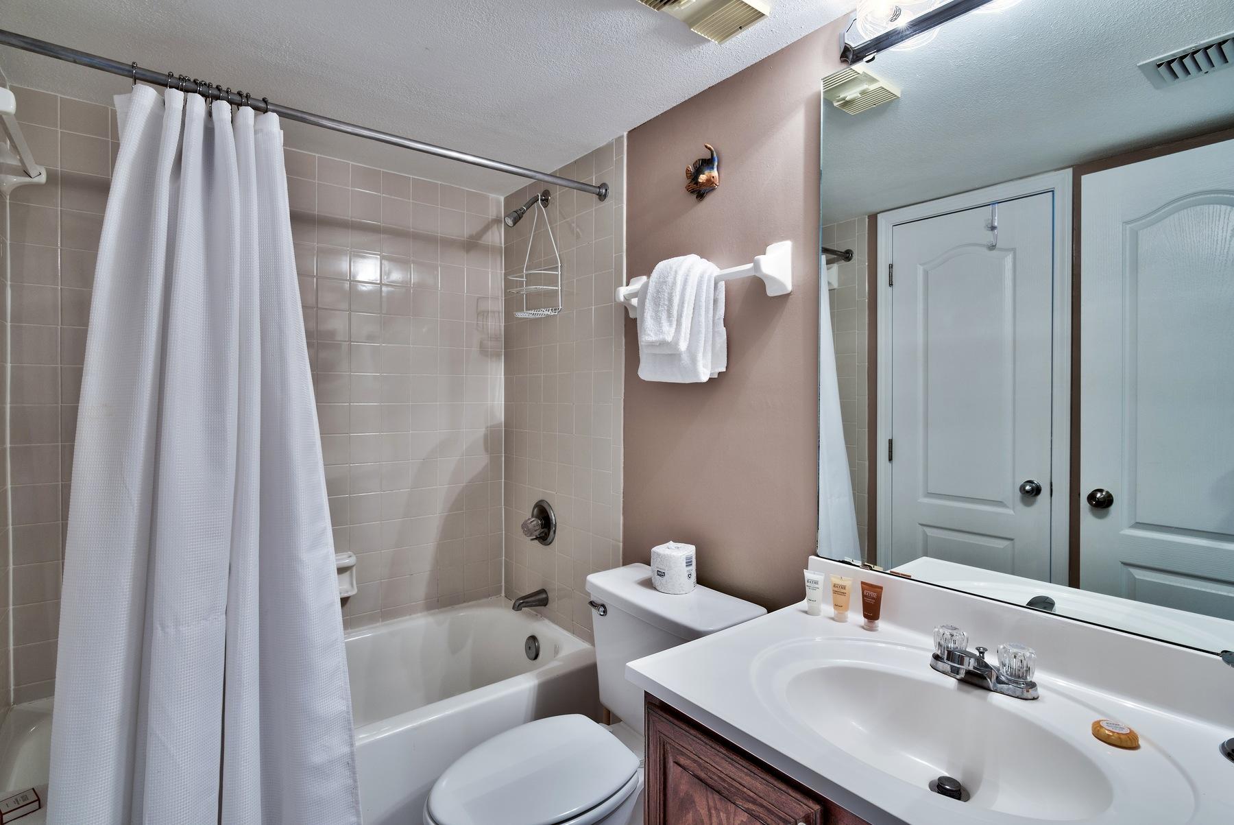 MAINSAIL CONDO PH 4 - Residential