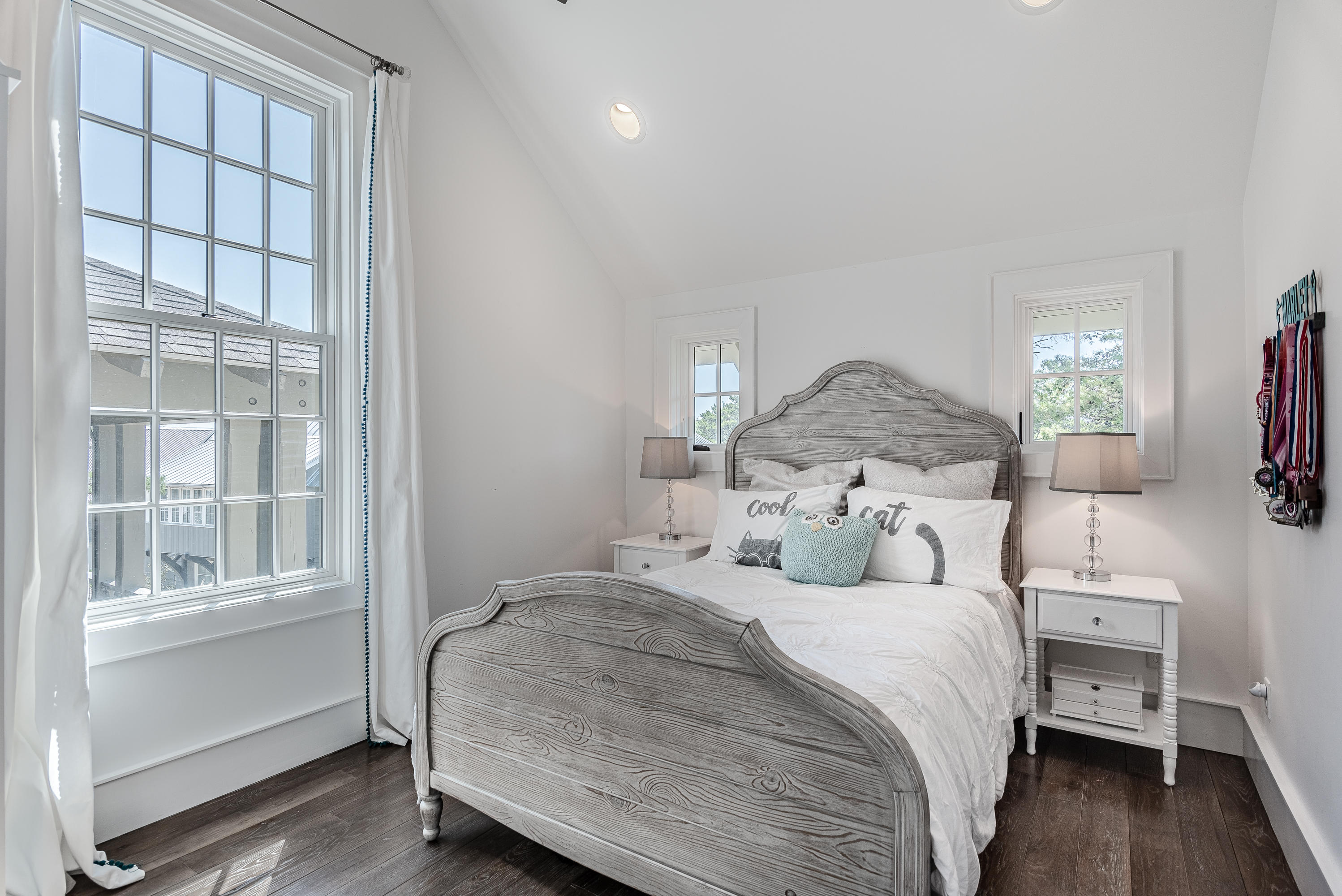 DRAPER LAKE COASTAL VILLAGE - Residential