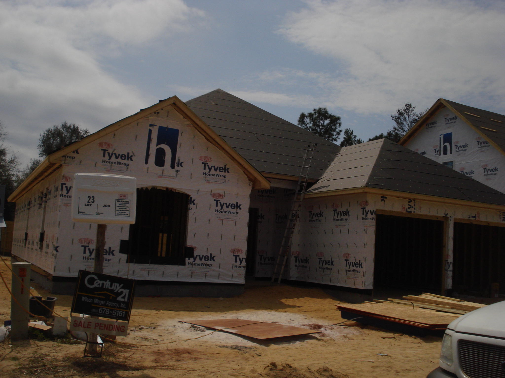 THE STABLES AT ROCKY BAYOU - Residential