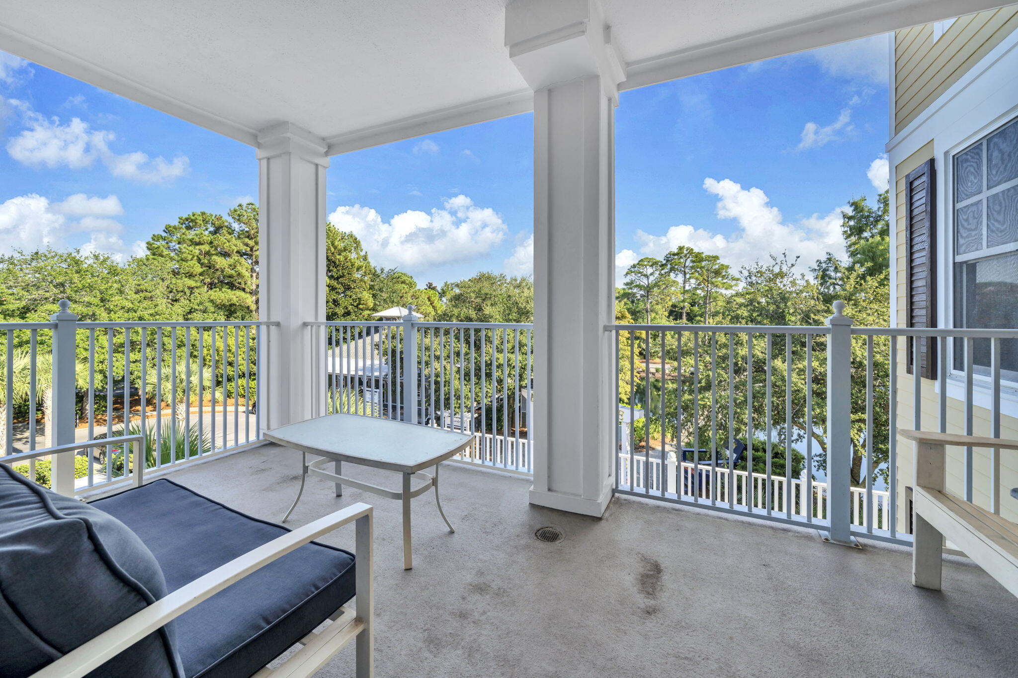 OBSERVATION POINT - Residential