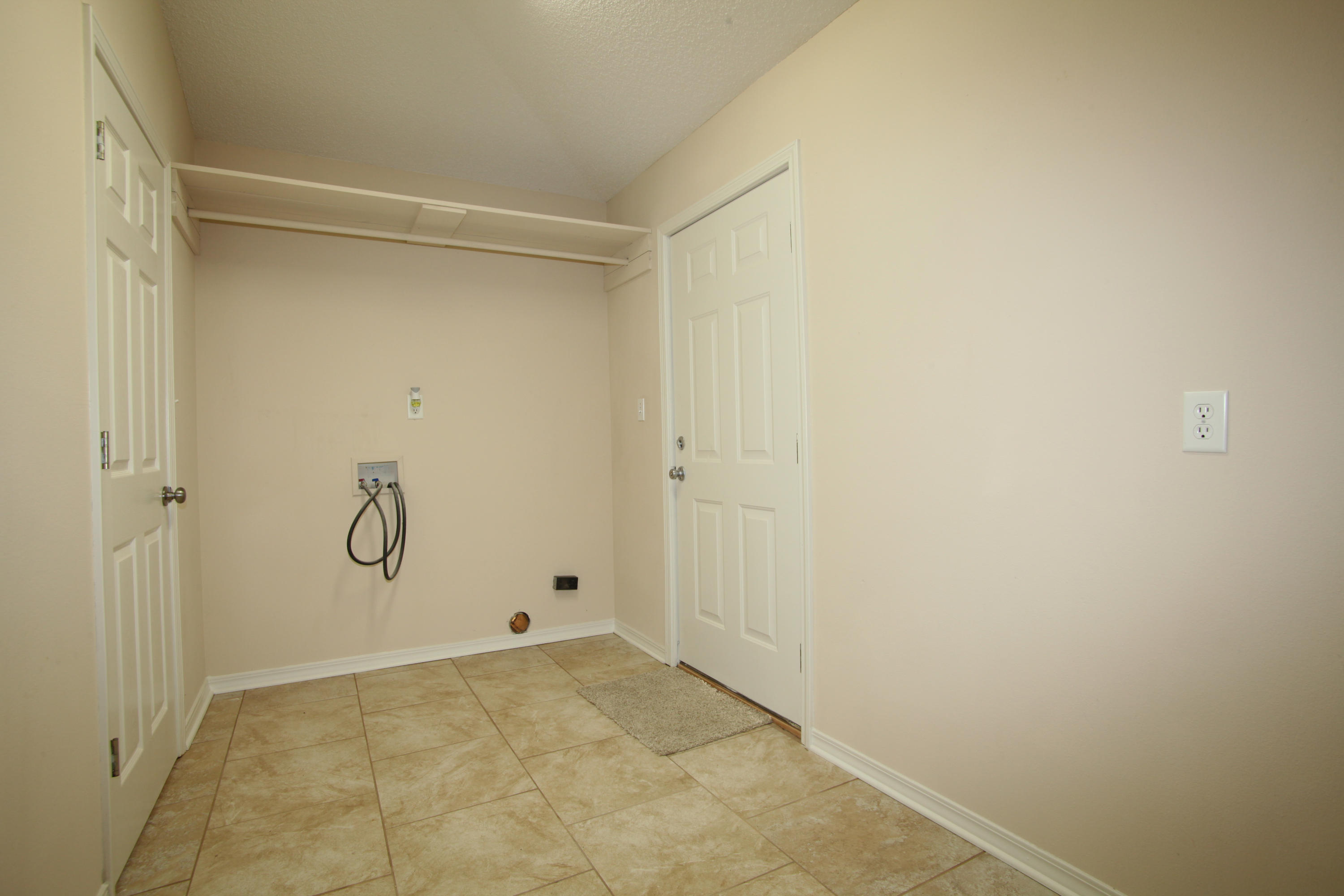 SANTA ROSA SHORES EAST - Residential