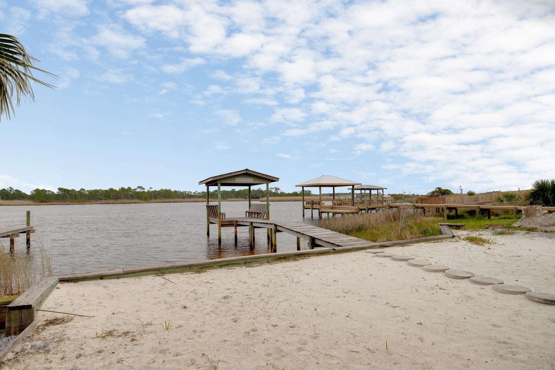 GRAYTON BEACH - Residential