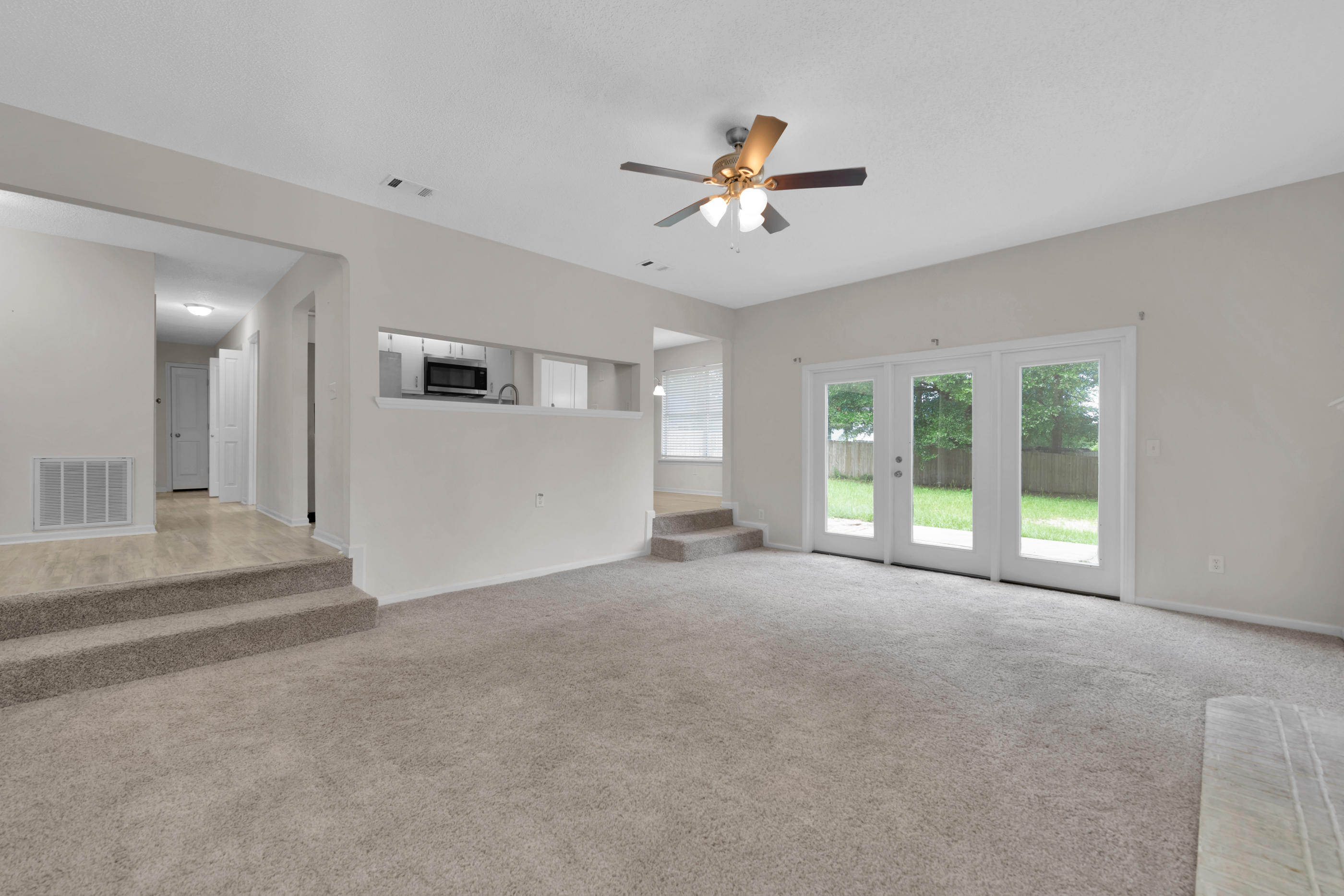 HOLLYROD PARK - Residential