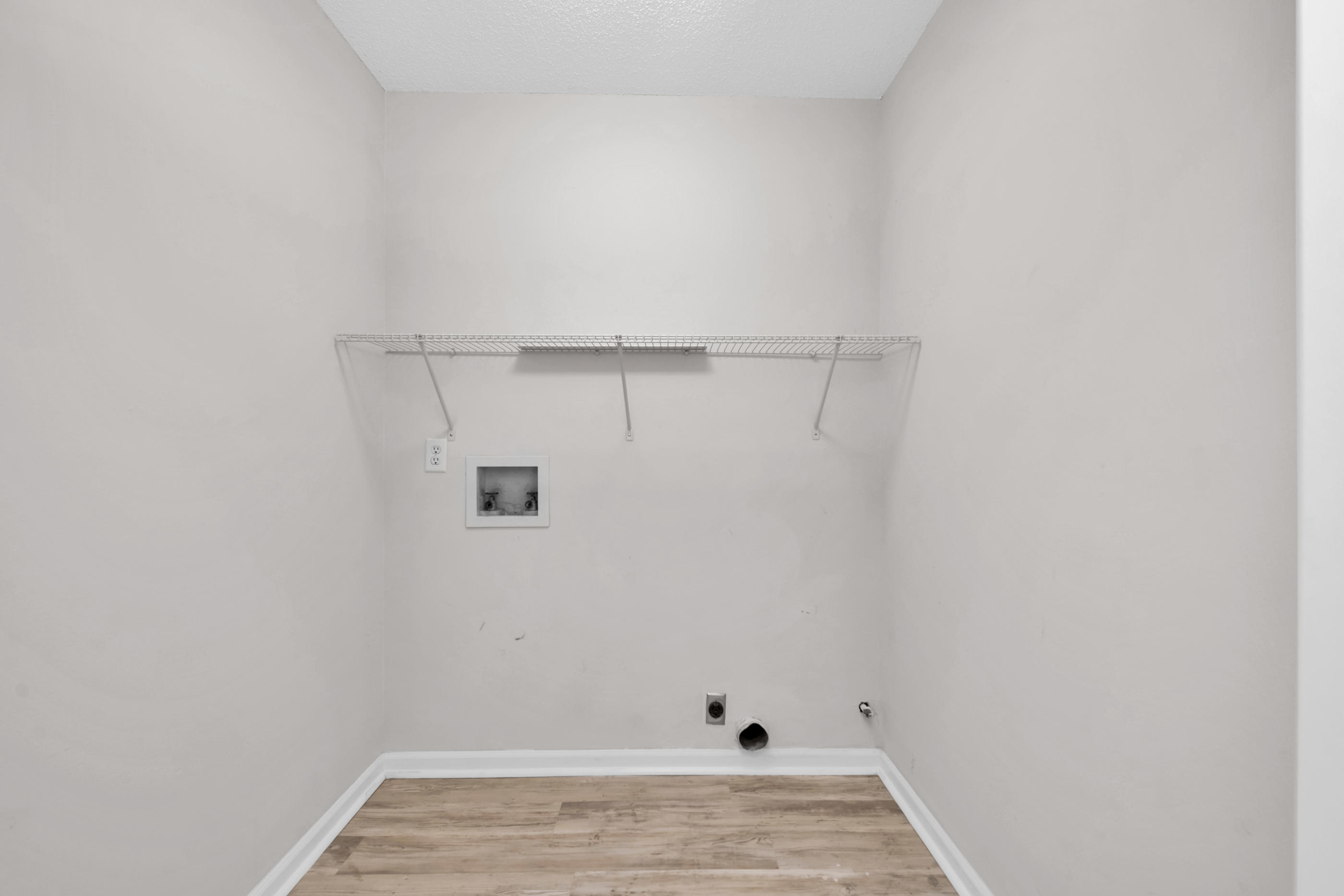 HOLLYROD PARK - Residential