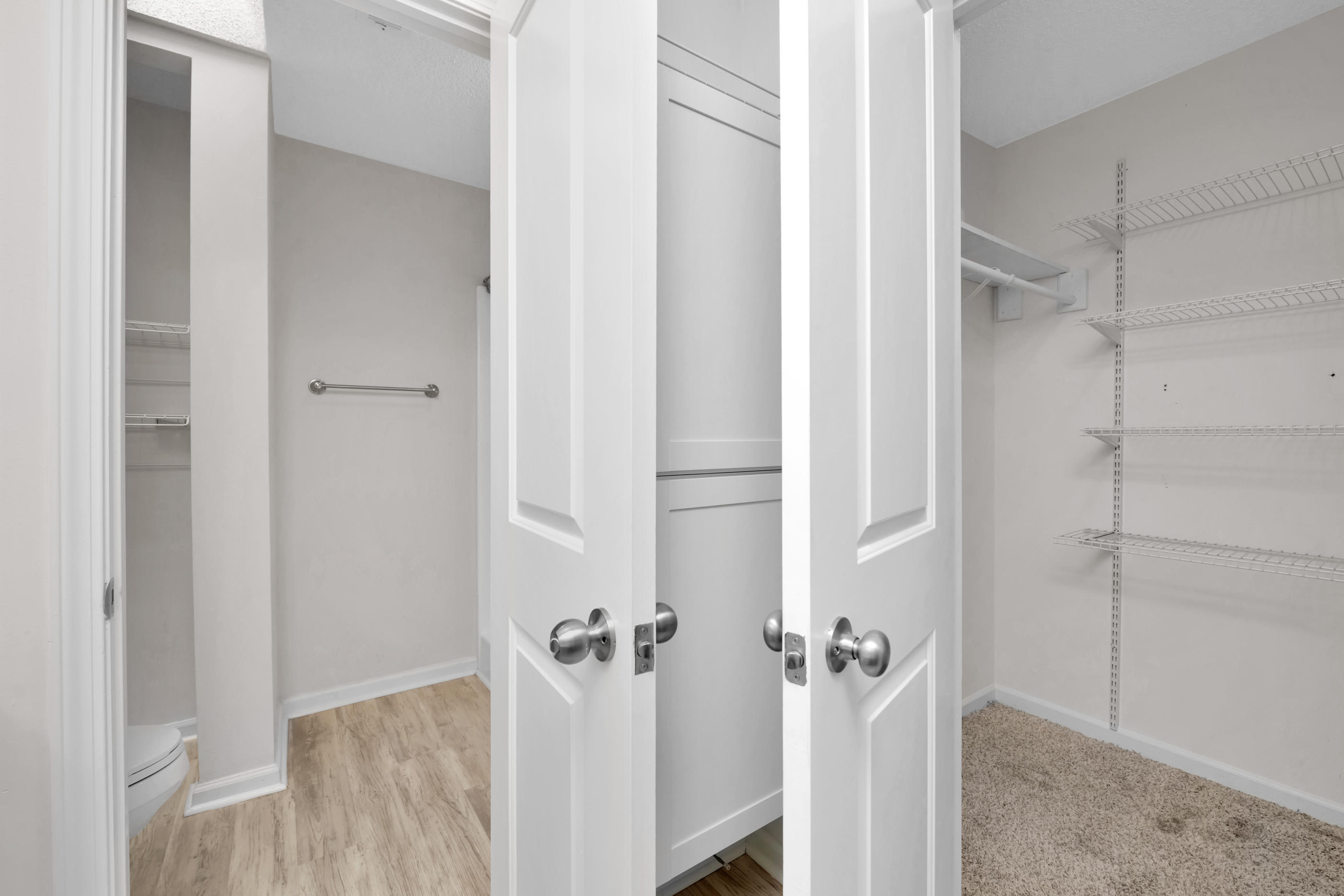 HOLLYROD PARK - Residential