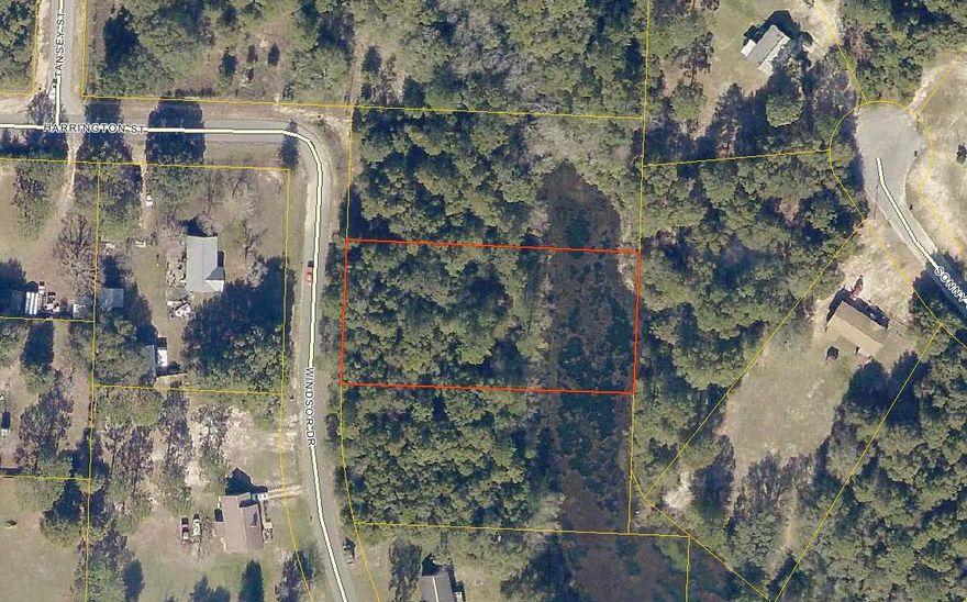 Close to 1 acre lakefront lot