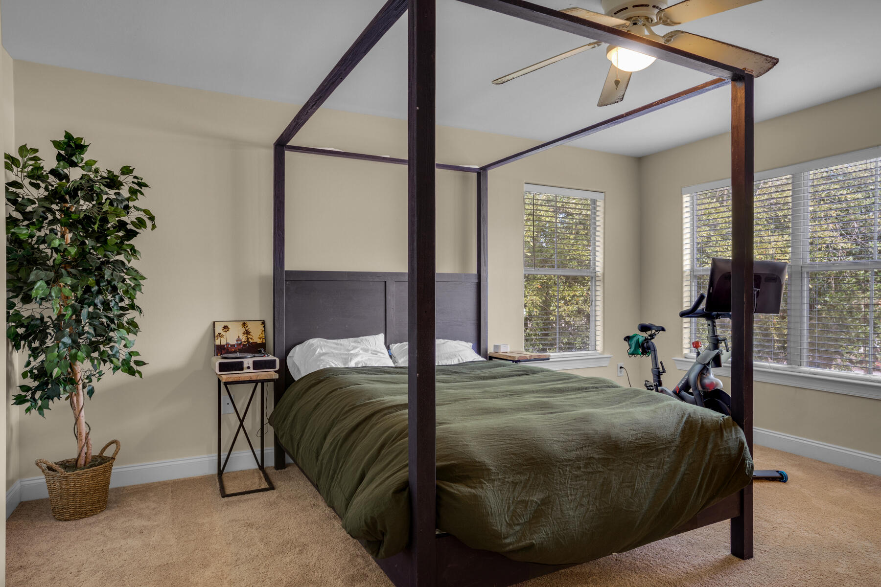 OLD BAY TOWNHOMES - Residential Lease