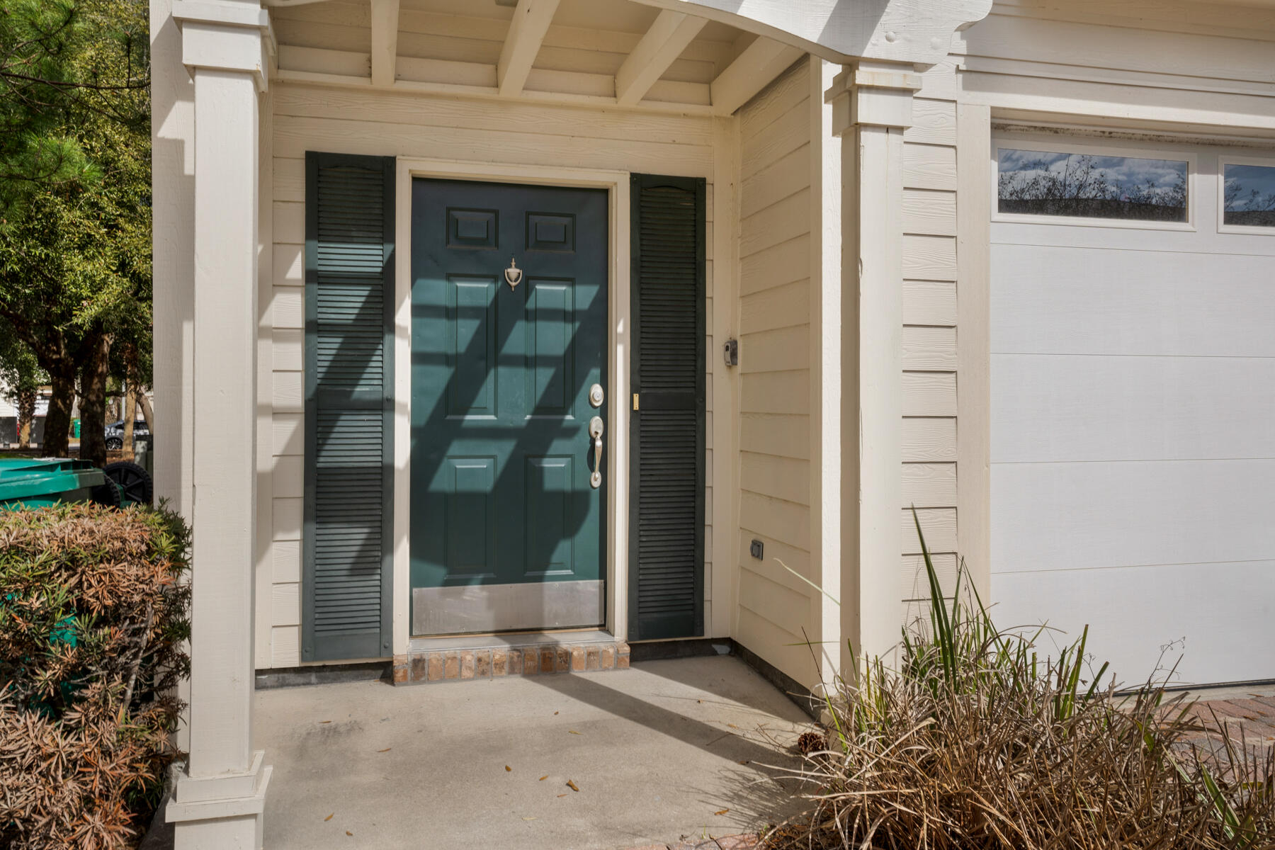OLD BAY TOWNHOMES - Residential Lease