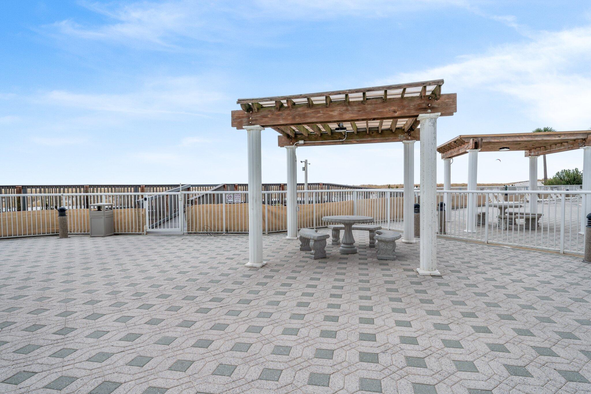 SUMMERWIND CENTRAL - Residential